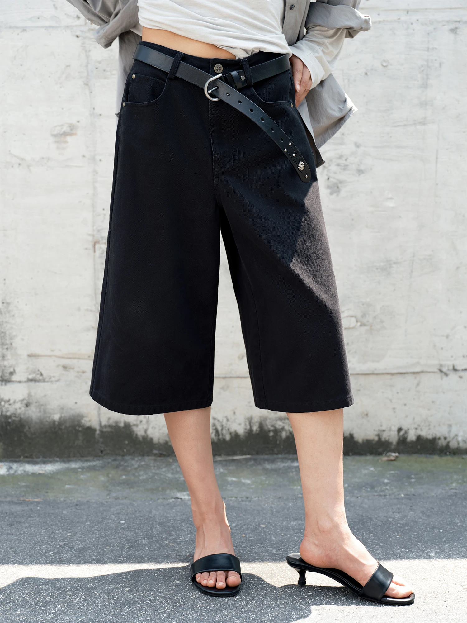 HaveRice Casual Cotton Shorts Men's Straight Leg Loose Fit Slimming mid Waist Pocket Detail Simple Style Dining Hall Entry
HaveRice Casual Cotton Shorts Men's Straight Leg Loose Fit Slimming mid Waist Pocket Detail Simple Style Dining Hall Entry