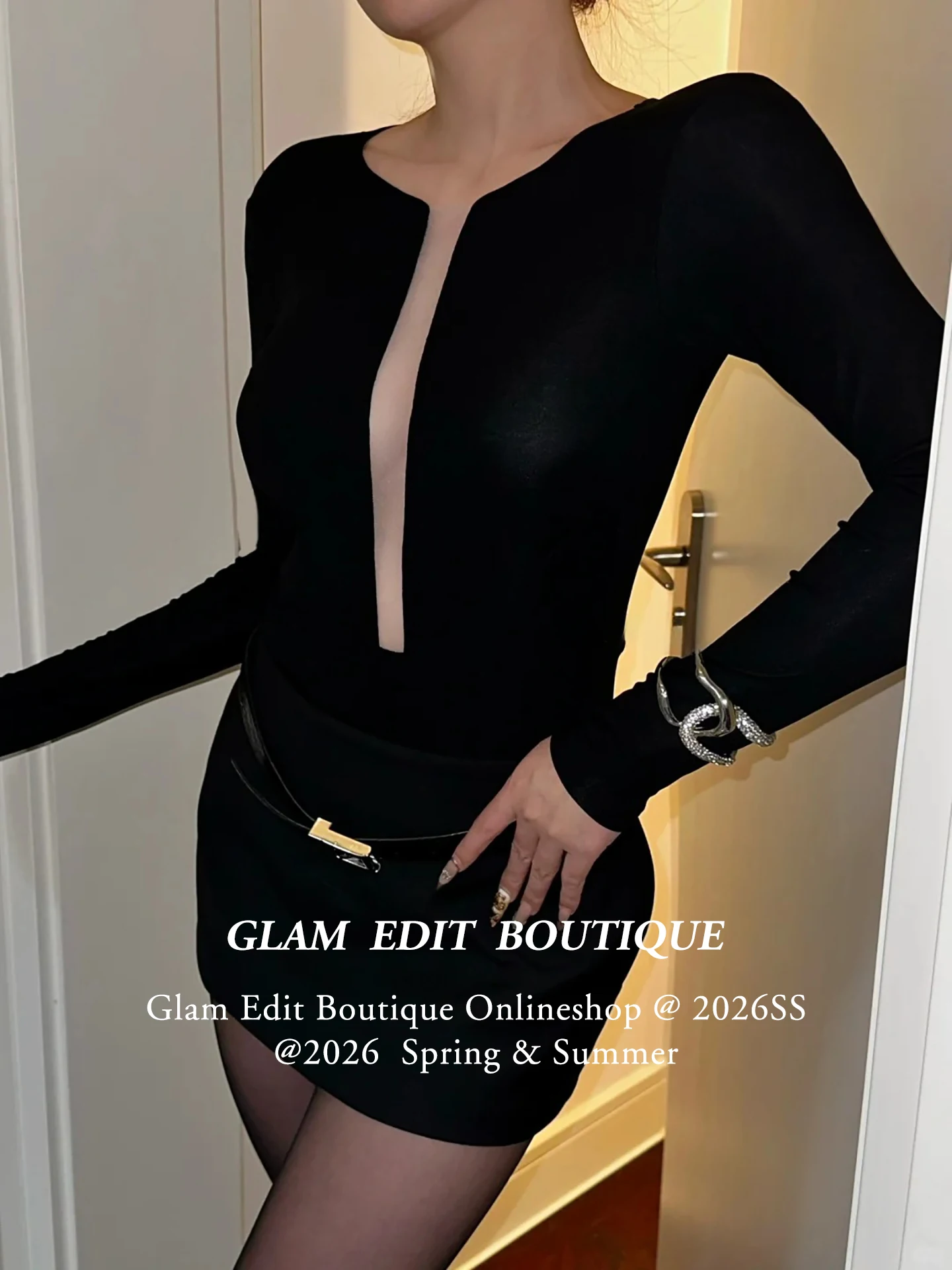 Сексуальный купальник с вырезами, женское нижнее белье без бюстгальтера, с высокой эластичной талией, утягивающий, топ и прямые шорты
Сексуальный купальник с вырезами, женское нижнее белье без бюстгальтера, с высокой эластичной талией, утягивающий, топ и прямые шорты