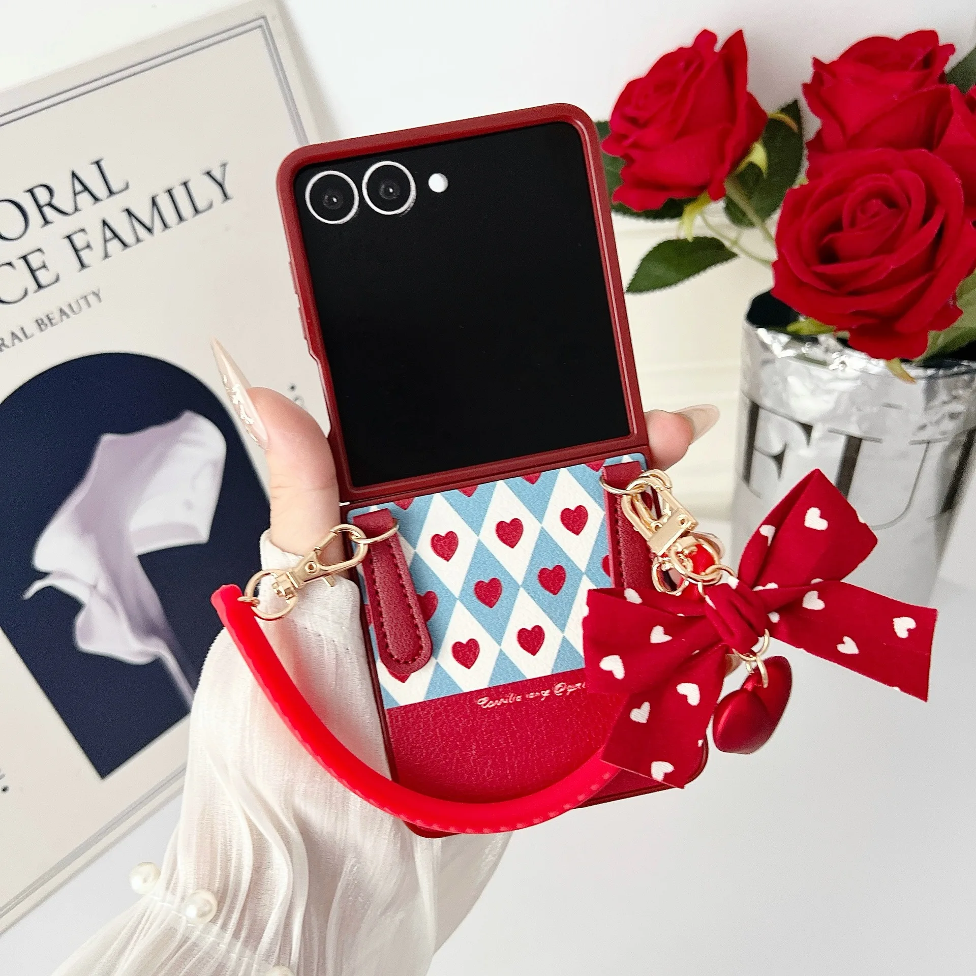 Pendant Bowknot Phone Case for Samsung Galaxy Z Flip 7 6 5 4 Protective Back Cover for ZFlip5 ZFlip6 ZFlip7 Case Shell
Pendant Bowknot Phone Case for Samsung Galaxy Z Flip 7 6 5 4 Protective Back Cover for ZFlip5 ZFlip6 ZFlip7 Case Shell