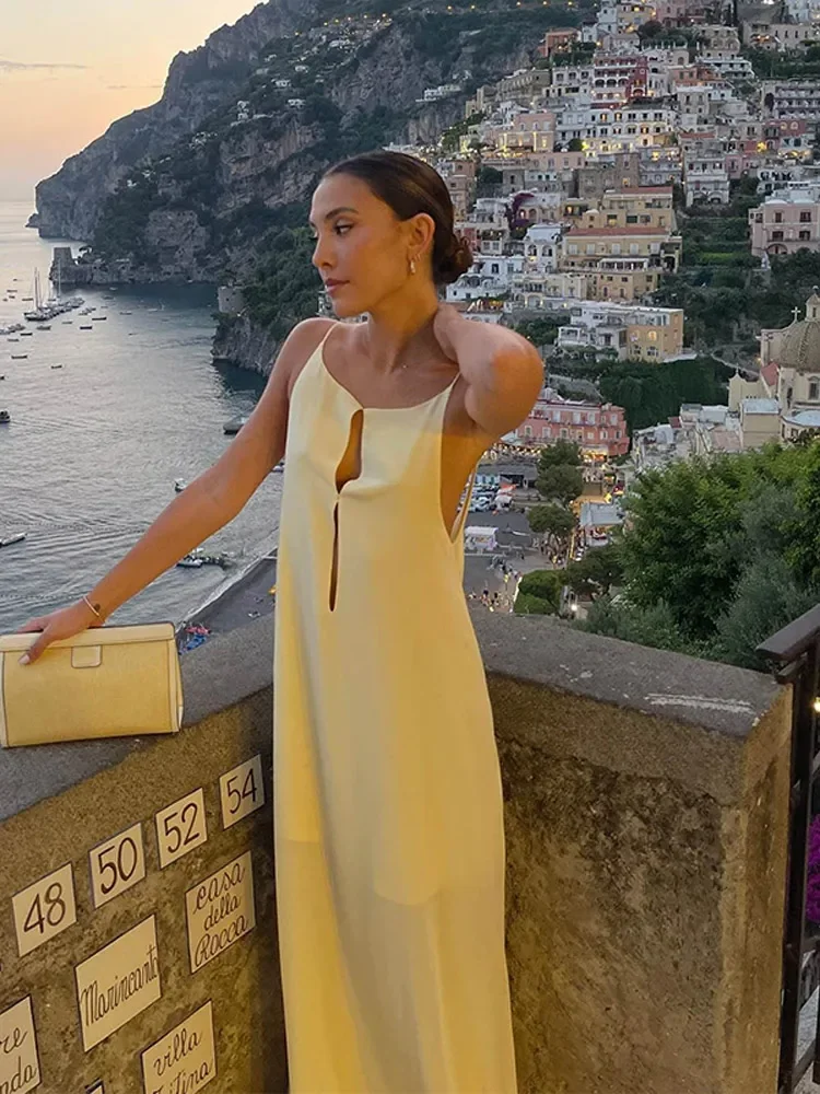 2025 Sexy Backless Women Sling Dress Elegant O-neck Sleeveless Sleeveless Loose Maxi Dresses Summer Holiday Evening Party Gown
2025 Sexy Backless Women Sling Dress Elegant O-neck Sleeveless Sleeveless Loose Maxi Dresses Summer Holiday Evening Party Gown