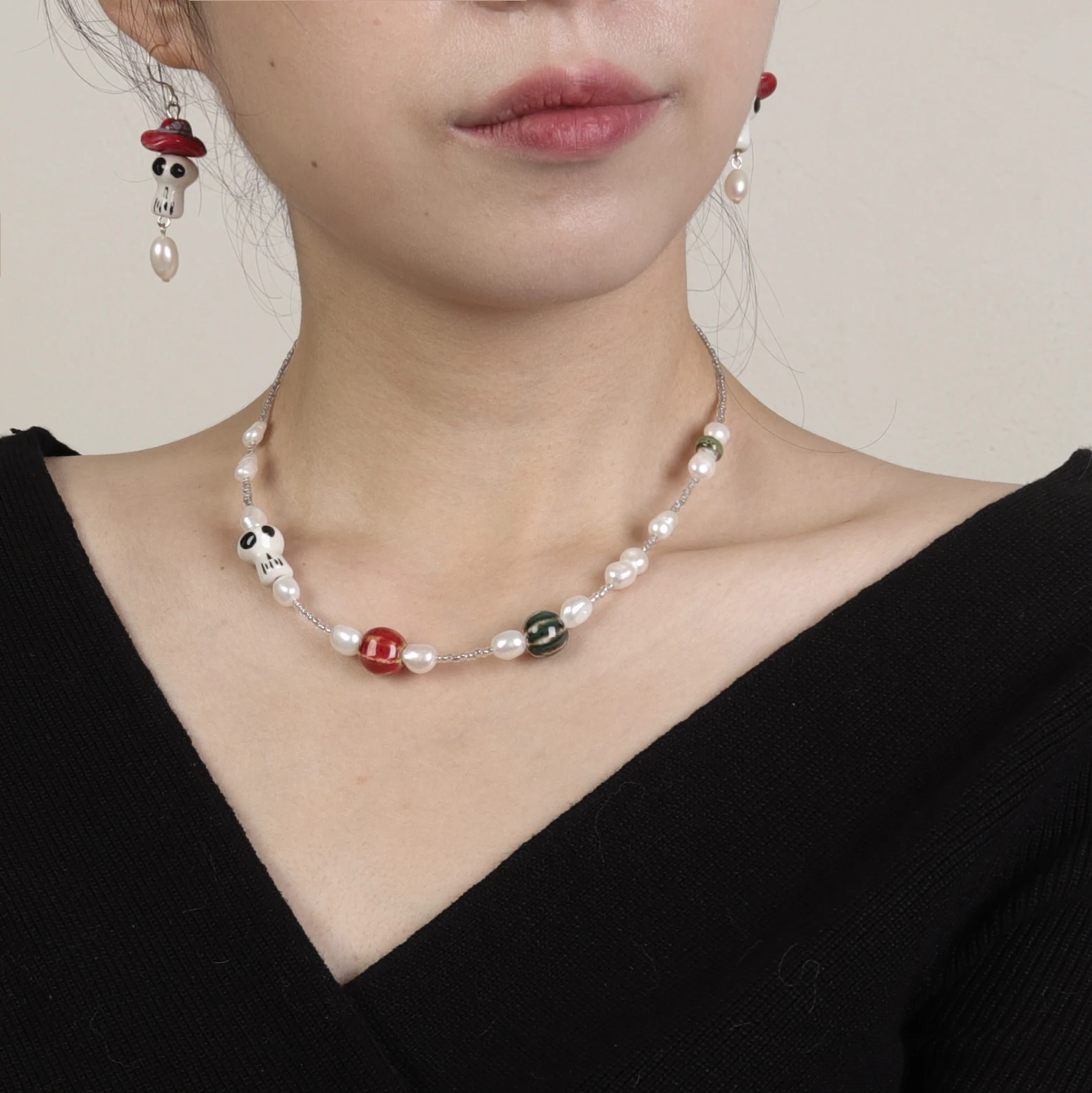Free Shipping Gost Pumpkin Fashion Real Pearl Necklace and Dangle Earrings Set for Woman and Girl Halloween Party
Free Shipping Gost Pumpkin Fashion Real Pearl Necklace and Dangle Earrings Set for Woman and Girl Halloween Party