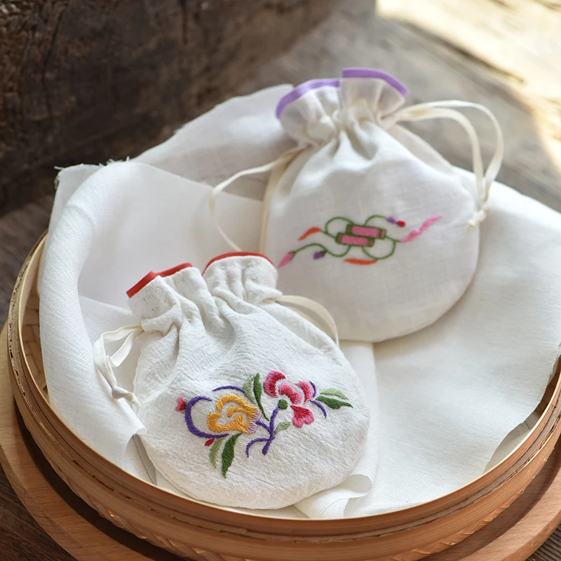 Drawstrings Bag Gift packing Handmade DIY Embroidery Material Bag Chinese Embroidery Jewelry Packaging Bags
Drawstrings Bag Gift packing Handmade DIY Embroidery Material Bag Chinese Embroidery Jewelry Packaging Bags