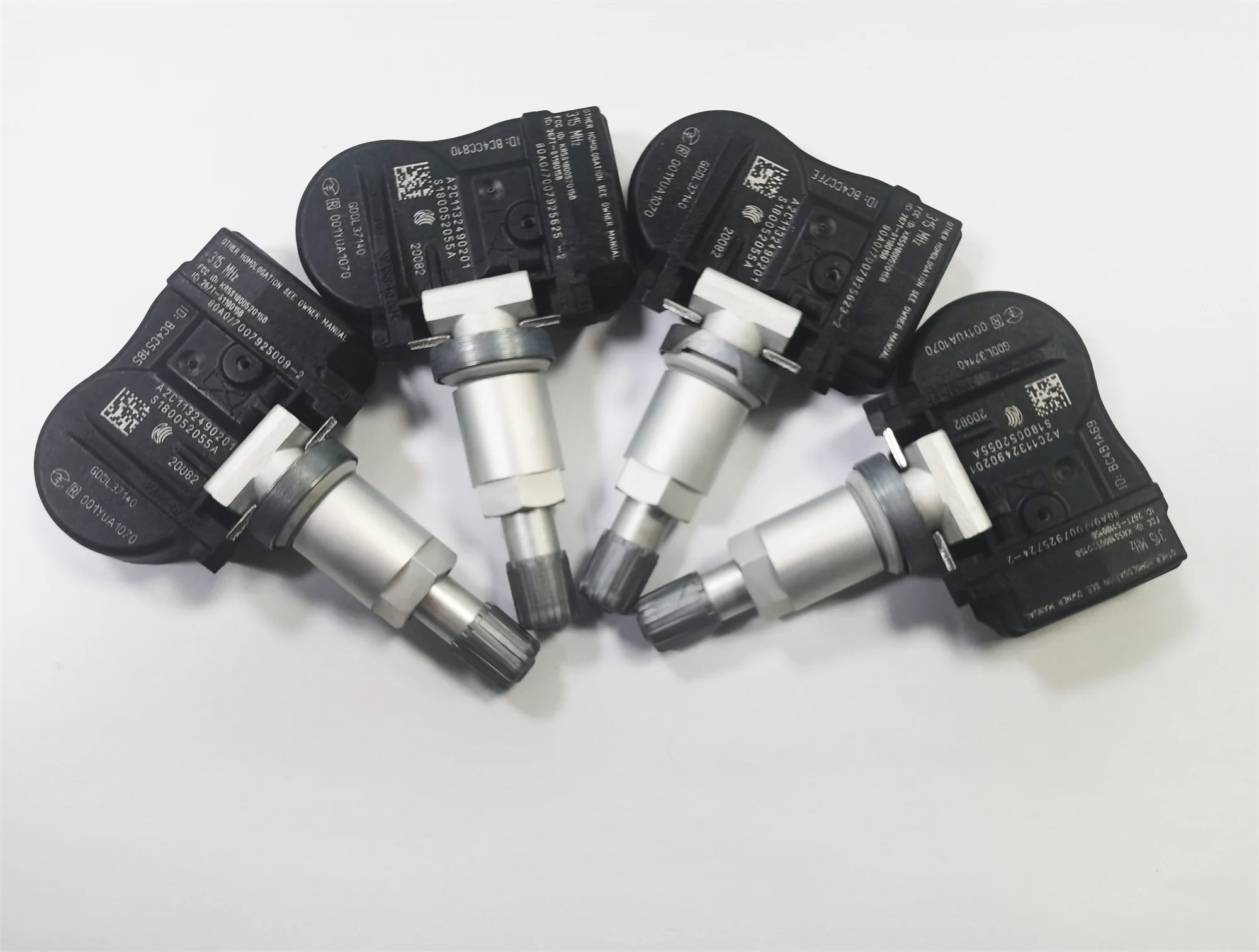 4 Pcs Tire Pressure Monitoring Sensor TPMS Sensor GDDL37140 BBM237140 BHA437140 GN3A37140 For Mazda 315 MHz
4 Pcs Tire Pressure Monitoring Sensor TPMS Sensor GDDL37140 BBM237140 BHA437140 GN3A37140 For Mazda 315 MHz