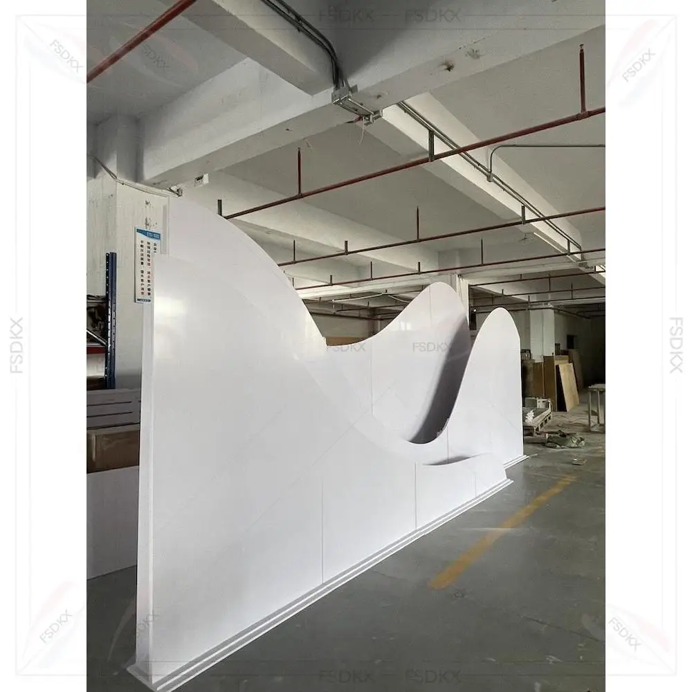 New Party PVC Acrylic Backdrop Three-piece Wedding Stage Decoration Backdrop Stand for Wedding Events 
New Party PVC Acrylic Backdrop Three-piece Wedding Stage Decoration Backdrop Stand for Wedding Events