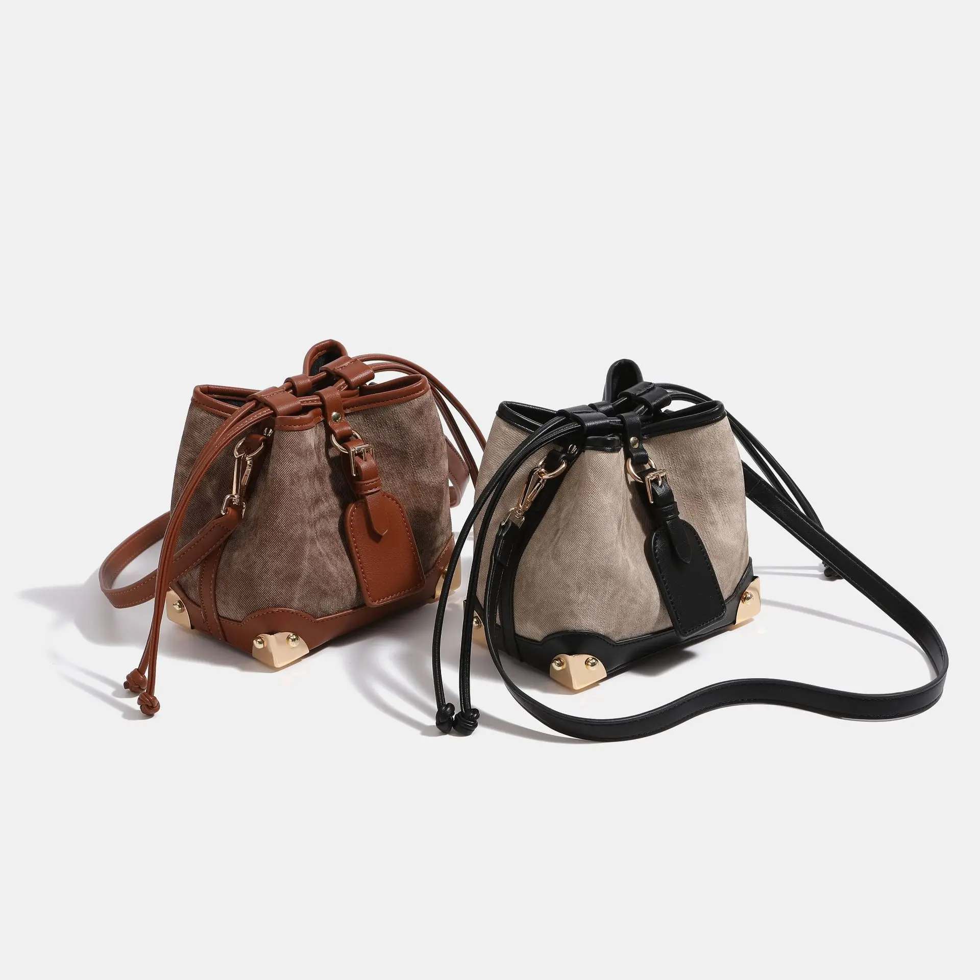 Maxdutti Retro Oil Painting Exhibition Hall Bucket Bag Women's Autumn Winter Versatile High Quality One Shoulder Crossbody Bag
Maxdutti Retro Oil Painting Exhibition Hall Bucket Bag Women's Autumn Winter Versatile High Quality One Shoulder Crossbody Bag
