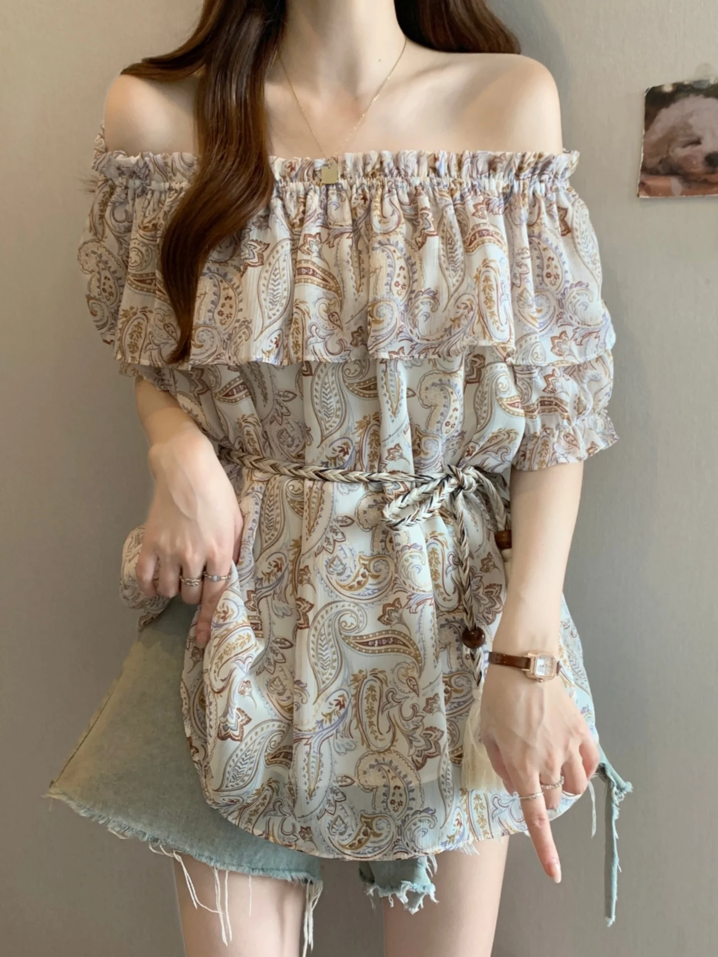 Retro Print One Shoulder Short Sleeve Shirt Women's Summer New plus Size Fat MM Slimming Belted Waist Cover up Top
Retro Print One Shoulder Short Sleeve Shirt Women's Summer New plus Size Fat MM Slimming Belted Waist Cover up Top