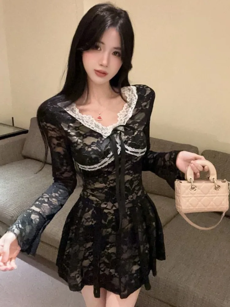 Sweet Lace Splice V-Neck Dress Women's Autumn Elegance Chic Long Sleeve Pure Desire Slimming A-Line Skirt Commute Korean Style
Sweet Lace Splice V-Neck Dress Women's Autumn Elegance Chic Long Sleeve Pure Desire Slimming A-Line Skirt Commute Korean Style