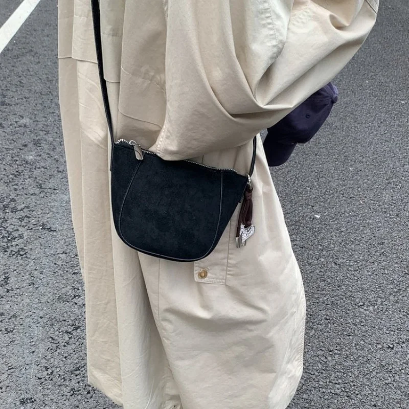 Стильная кожаная сумка через плечо женская RFID-блокировка на молнии с карманом на молнии легкая водонепроницаемая бестселлерная пригородная сумка
Стильная кожаная сумка через плечо женская RFID-блокировка на молнии с карманом на молнии легкая водонепроницаемая бестселлерная пригородная сумка 