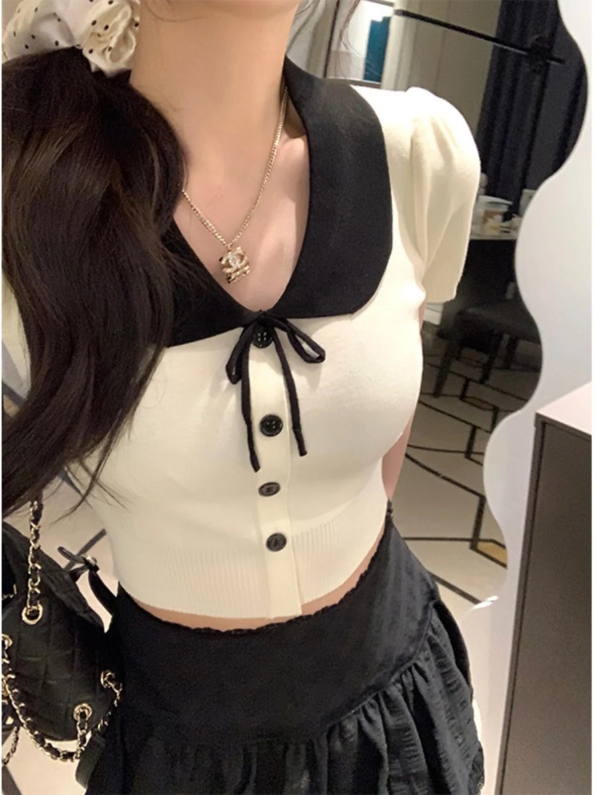 Short Sleeve T-Shirt Women Summer 2024 New Slim Fit Unique Sweet And Spicy Bubble Sleeve Doll Collar Color Block Shoulder Top
Short Sleeve T-Shirt Women Summer 2024 New Slim Fit Unique Sweet And Spicy Bubble Sleeve Doll Collar Color Block Shoulder Top