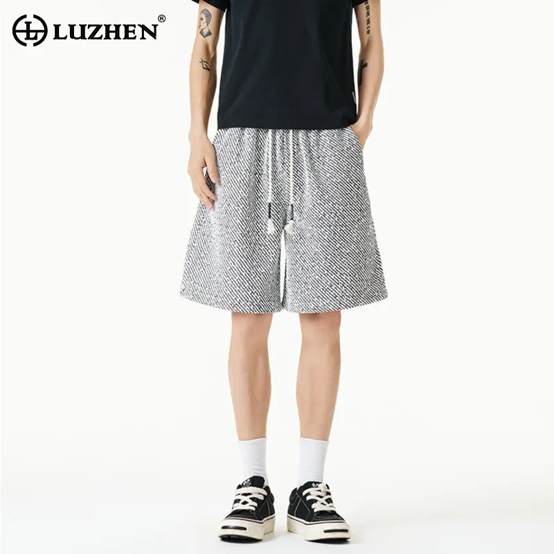 LUZHEN 2026 Summer High Quality Stripe Textured Loose Straight Five-pointed Pants Men Fashion Elastic Waist Casual Shorts JY6324
LUZHEN 2026 Summer High Quality Stripe Textured Loose Straight Five-pointed Pants Men Fashion Elastic Waist Casual Shorts JY6324