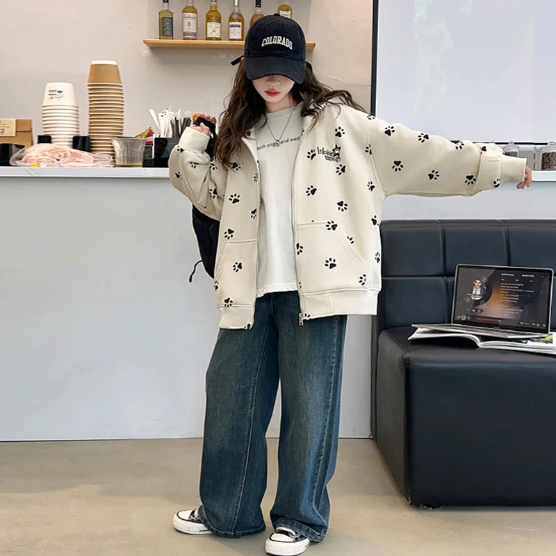 Autumn New Girls Hoodie Jacket Spring Print Casual Style Coats Children Clothing Medium And Large Kids Thin Zippers Outerwear
Autumn New Girls Hoodie Jacket Spring Print Casual Style Coats Children Clothing Medium And Large Kids Thin Zippers Outerwear