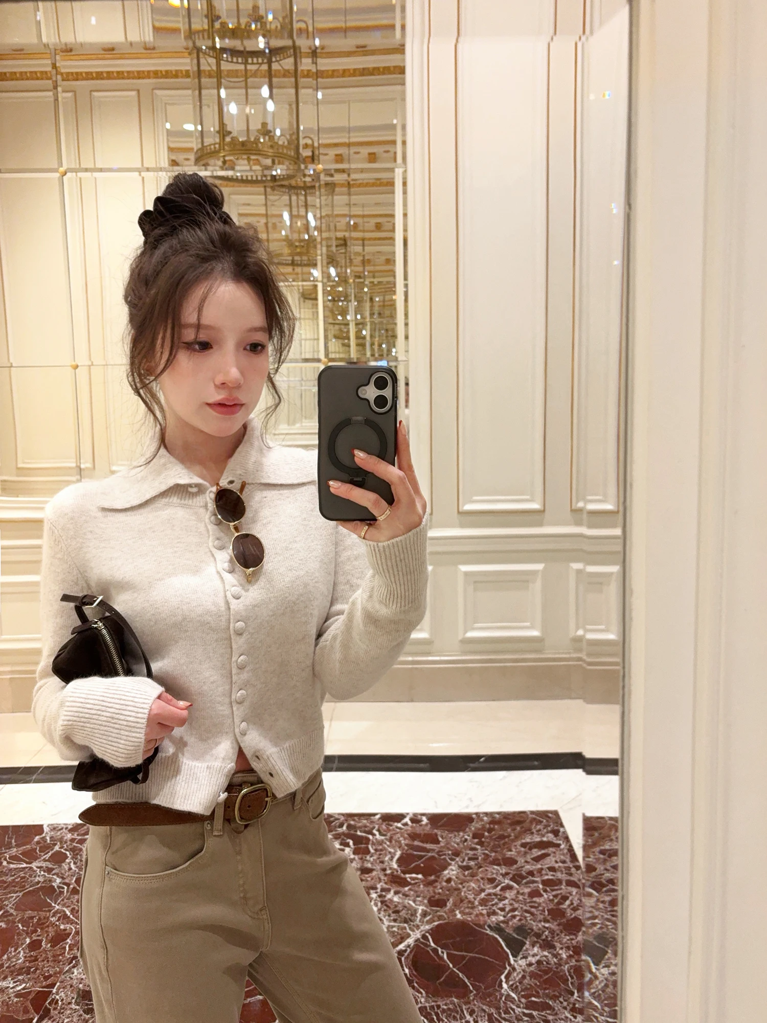 HSTUDIO Women's Knitted Wool Blend Long Sve Open Cardigan Buttoned Versatile Rabbit Velvet Wool Mixed Faion Outerwear
HSTUDIO Women's Knitted Wool Blend Long Sve Open Cardigan Buttoned Versatile Rabbit Velvet Wool Mixed Faion Outerwear