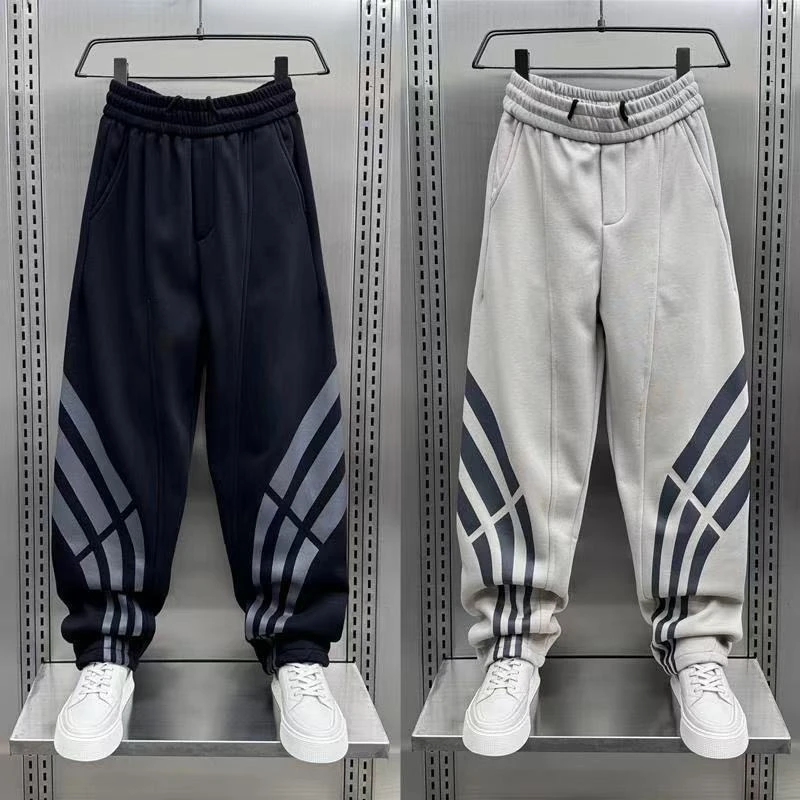 Autumn Men's Black Joggers Pants Korean High Street Sports Trousers 9-Minute Sweatpants Fashionable Casual Pants Men's Clothing
Autumn Men's Black Joggers Pants Korean High Street Sports Trousers 9-Minute Sweatpants Fashionable Casual Pants Men's Clothing