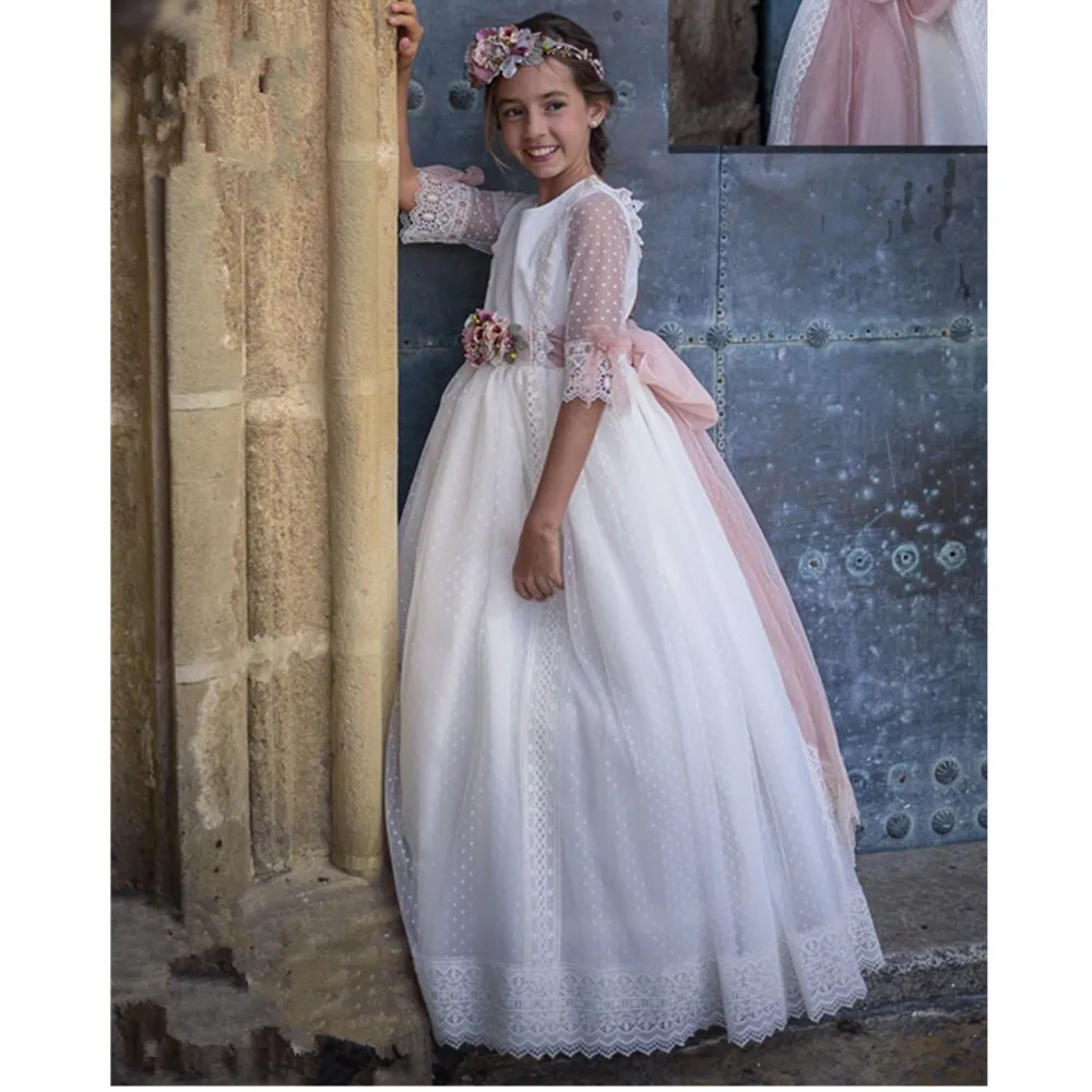 New White Lace Flower Girl Dresses For Wedding One Sleeve Kids Pageant First Communion Gown
New White Lace Flower Girl Dresses For Wedding One Sleeve Kids Pageant First Communion Gown