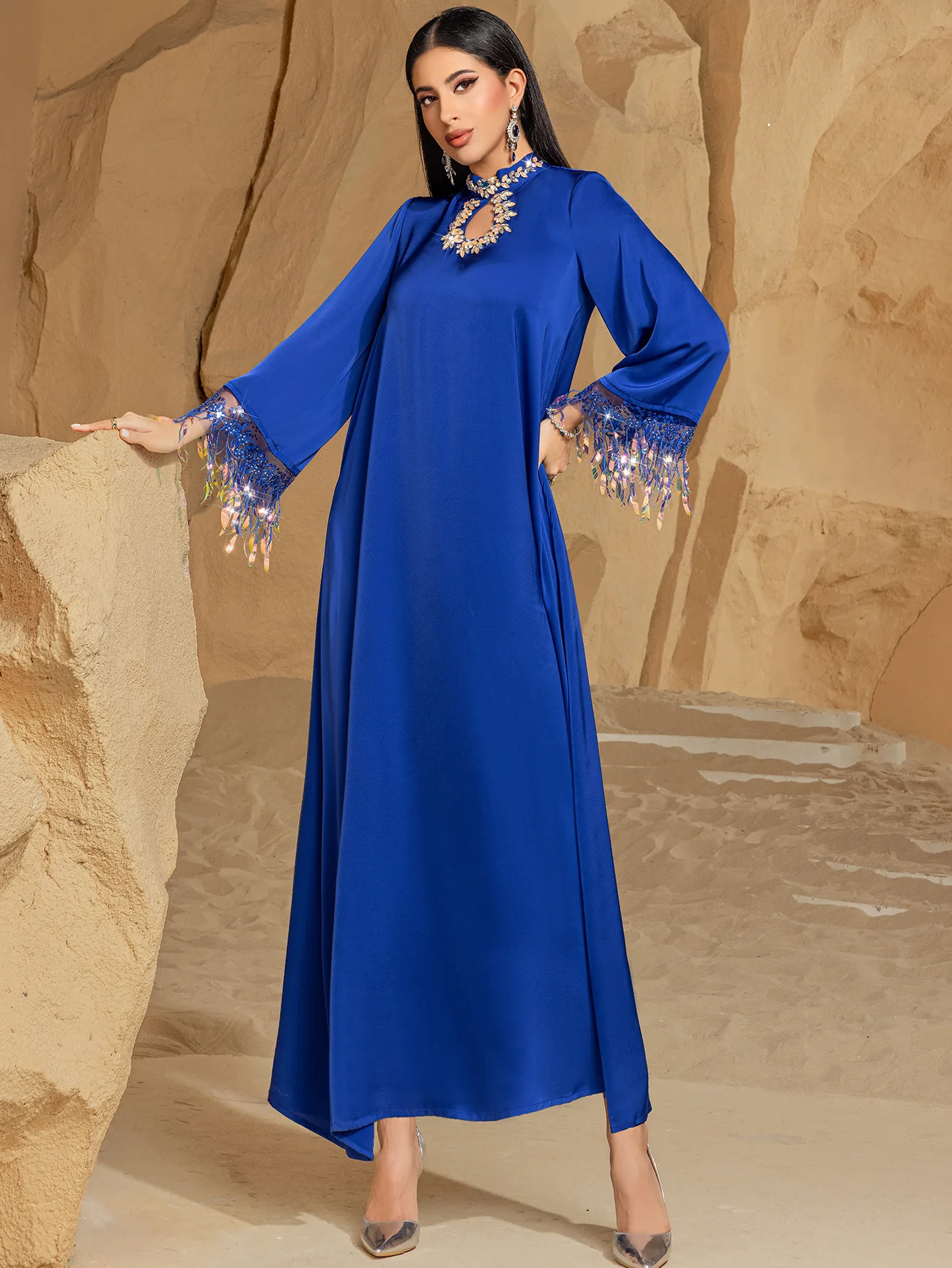 Eid Abayas Women Dubai 2025 Muslim Fashion Dress Caftan Marocain Wedding Party Dresses Boubou Robe Djellaba Femme Luxury Kaftan
Eid Abayas Women Dubai 2025 Muslim Fashion Dress Caftan Marocain Wedding Party Dresses Boubou Robe Djellaba Femme Luxury Kaftan