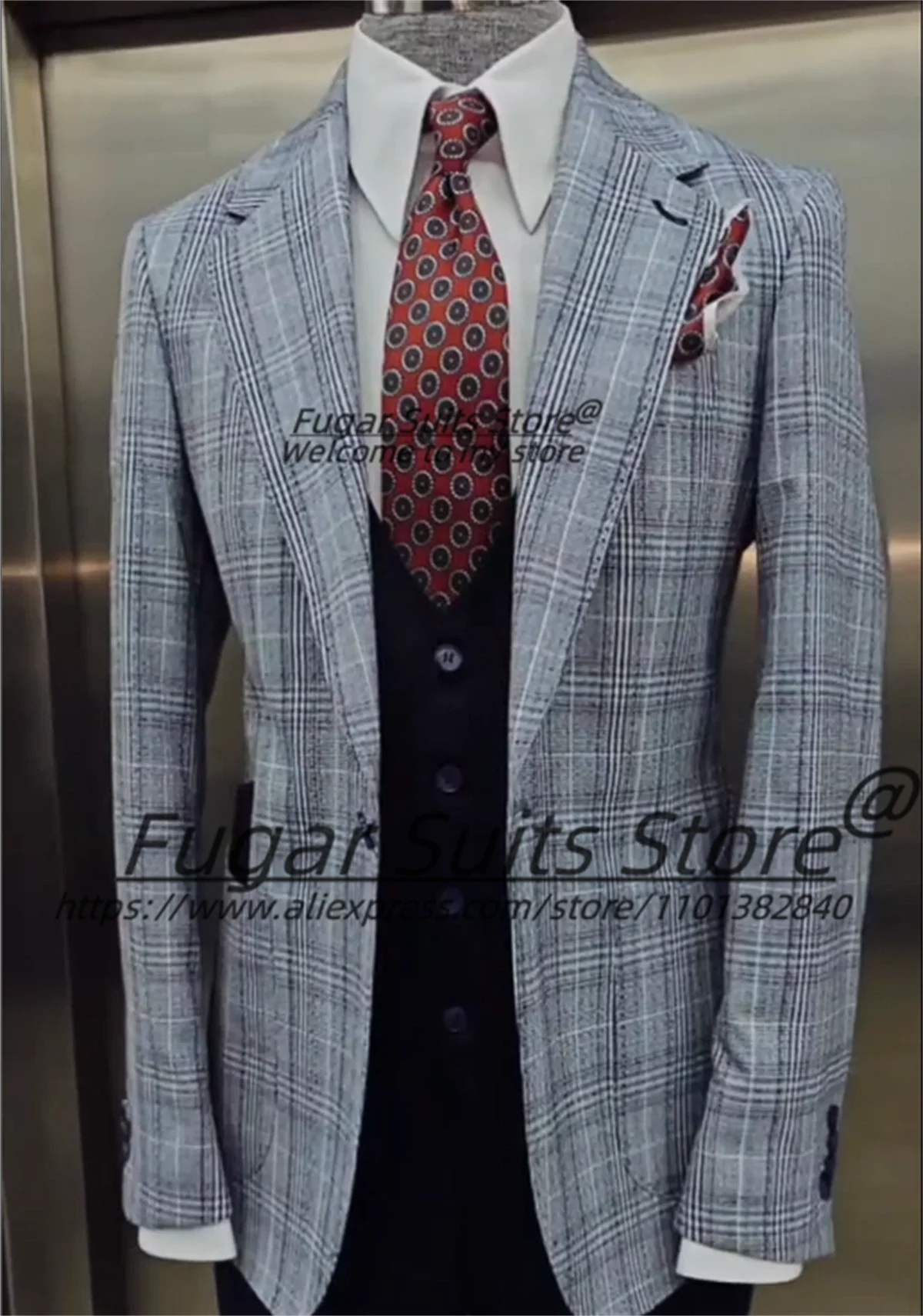 Classic Plaid Men Suits Customized Slim Fit Notched Lapel Groom Wedding Tuxedos 3 Pieces Sets Male Party Blazers Costume Homme
Classic Plaid Men Suits Customized Slim Fit Notched Lapel Groom Wedding Tuxedos 3 Pieces Sets Male Party Blazers Costume Homme
