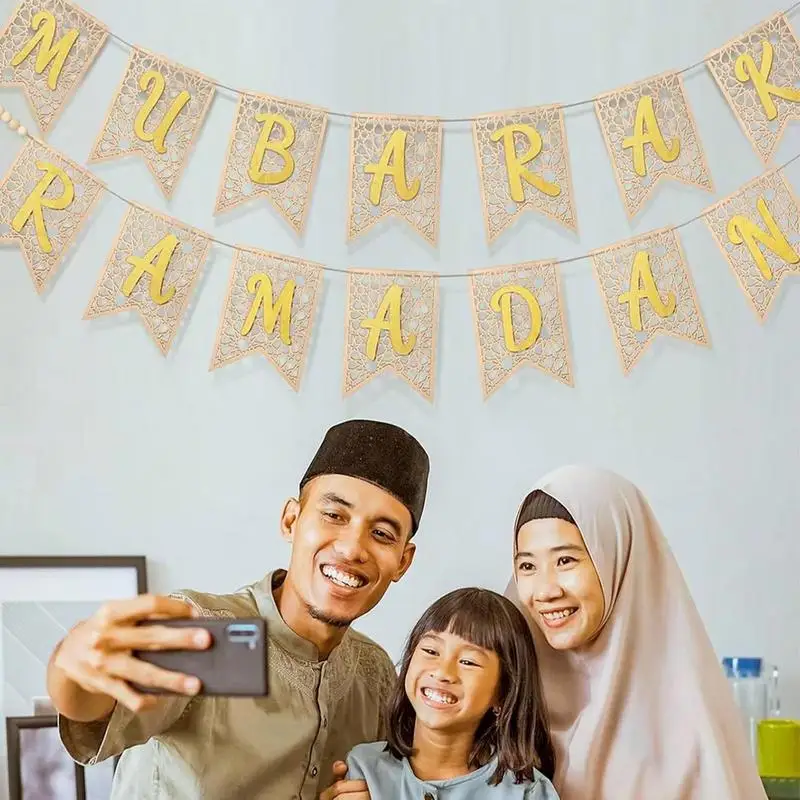Muzakara Banner Wooden Hollow Eid Sign Banner Home Decoration Festival Pendant Eid Decorations Fireplace Decor
Muzakara Banner Wooden Hollow Eid Sign Banner Home Decoration Festival Pendant Eid Decorations Fireplace Decor