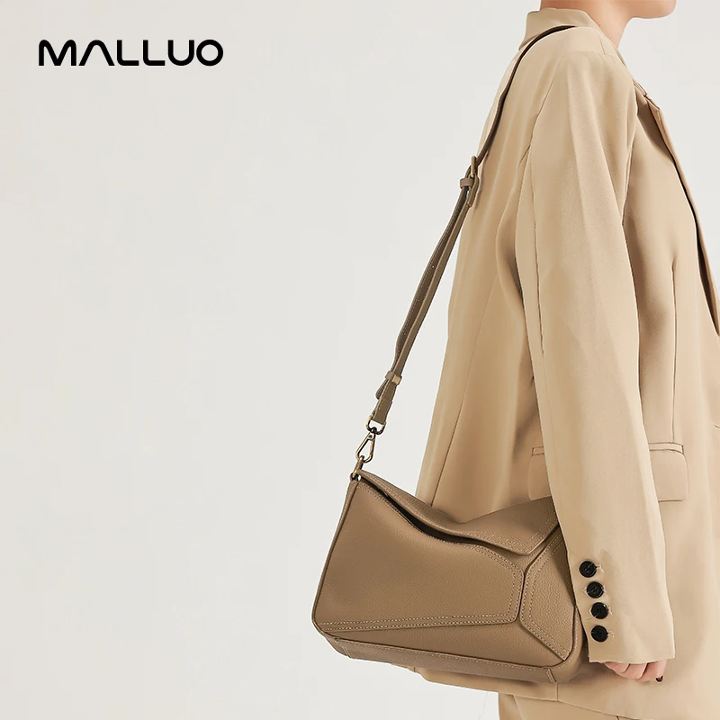 Women's Cow Genuine Leather Shoulder Bag Female Retro Soft Cowhide Crossbody Bags Ladies Fashion Luxury Design Handbags Ladies
Women's Cow Genuine Leather Shoulder Bag Female Retro Soft Cowhide Crossbody Bags Ladies Fashion Luxury Design Handbags Ladies