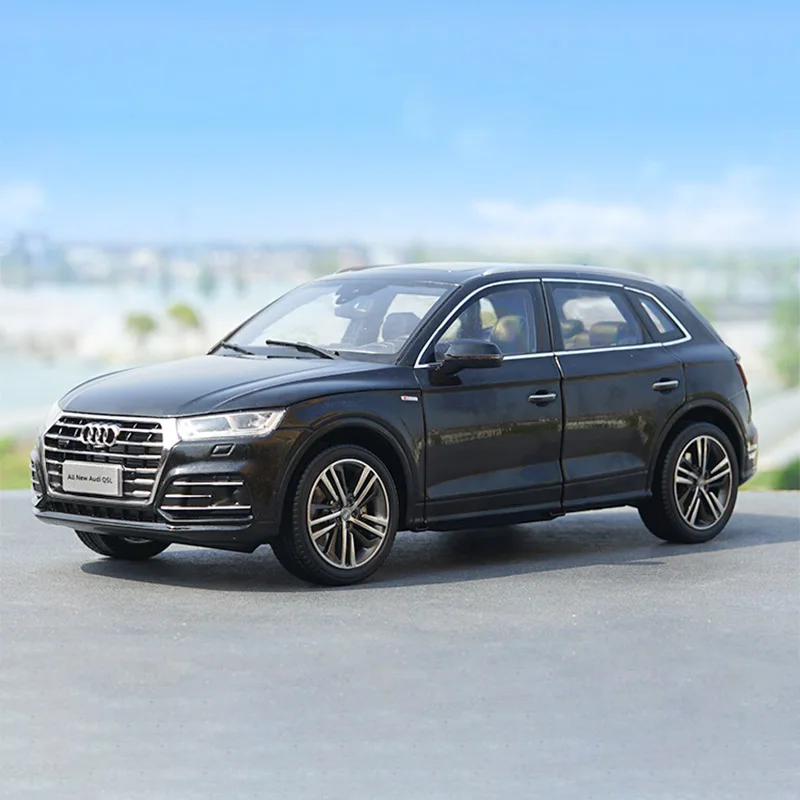 Original 1:18 Scale Q5L New Q5 2018 SUV Simulation Alloy Car Model Collection Limited Edition Hobby Toys Souvenir Static Display
Original 1:18 Scale Q5L New Q5 2018 SUV Simulation Alloy Car Model Collection Limited Edition Hobby Toys Souvenir Static Display
