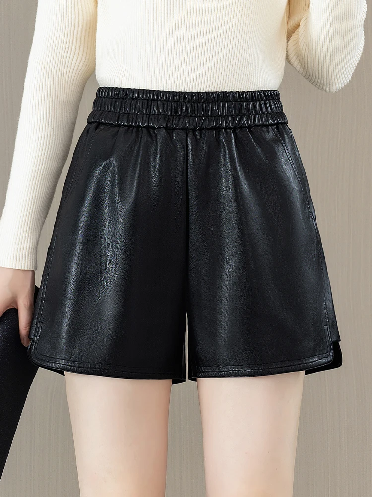 High Waist A-Line Wide Leg Pants Women's Casual PU Leather Shorts Autumn Winter New Style Elastic Waist Outdoor Wear
High Waist A-Line Wide Leg Pants Women's Casual PU Leather Shorts Autumn Winter New Style Elastic Waist Outdoor Wear