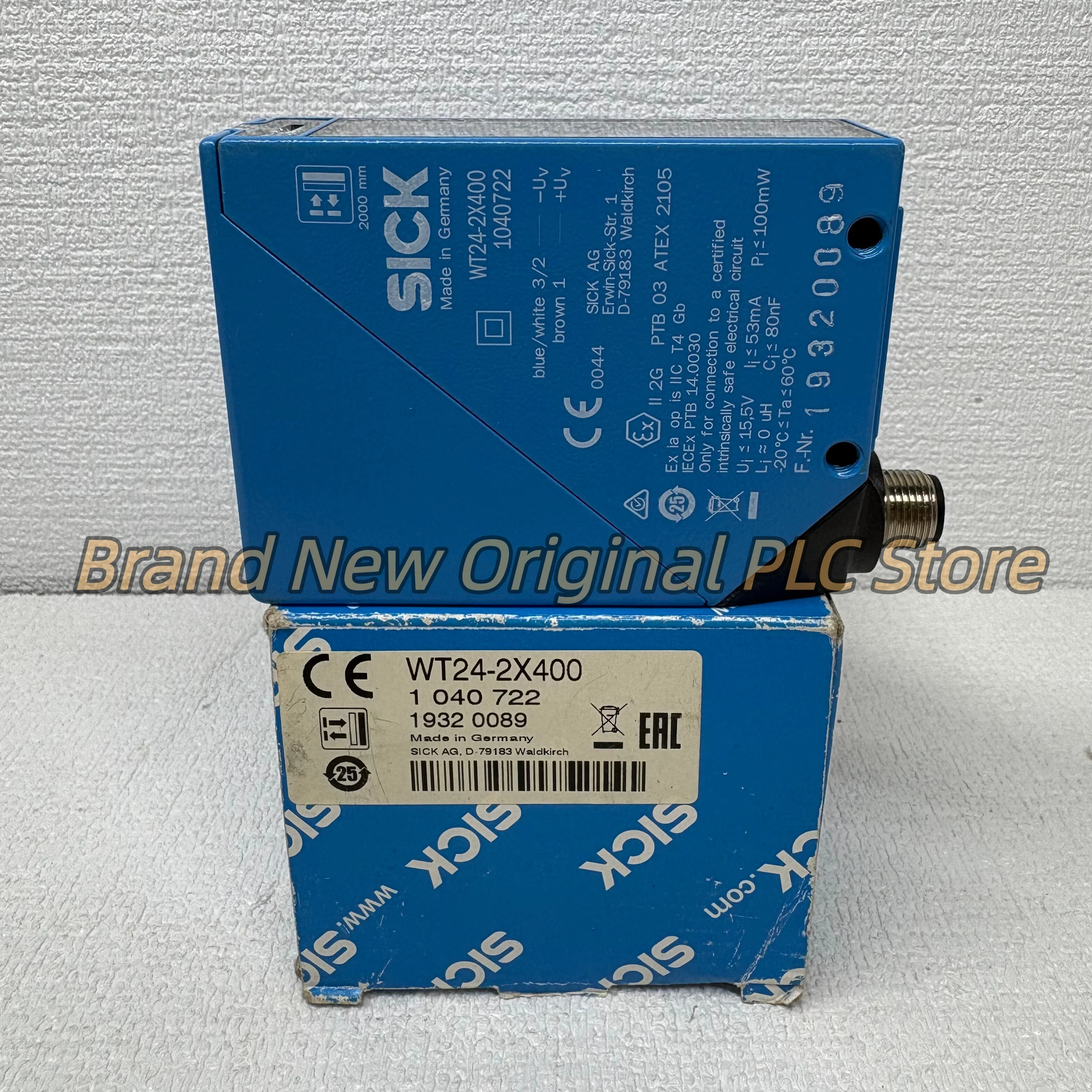 Photoelectric WT24-2X400 1040722 sensor New original
Photoelectric WT24-2X400 1040722 sensor New original