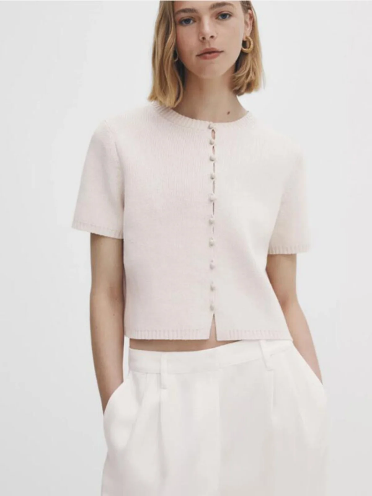 Sweet Ladylike Knitted ort Sve irt MD Women's Faion 2023 Summer New Sle Button Front Open Cardigan Length Top
Sweet Ladylike Knitted ort Sve irt MD Women's Faion 2023 Summer New Sle Button Front Open Cardigan Length Top