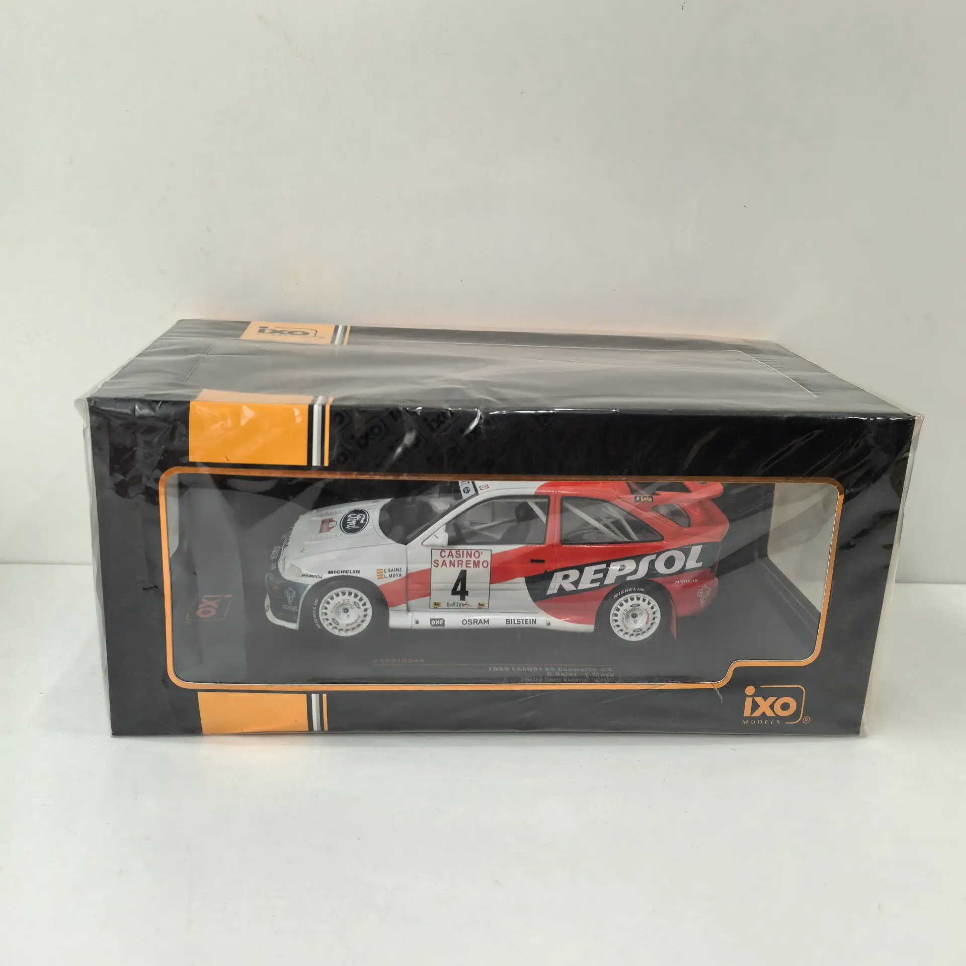 Diecast IXO 1/24 Scale FORD ESCORT RS COSWORTH #4 1996 W6 Alloy Car Model
Diecast IXO 1/24 Scale FORD ESCORT RS COSWORTH #4 1996 W6 Alloy Car Model