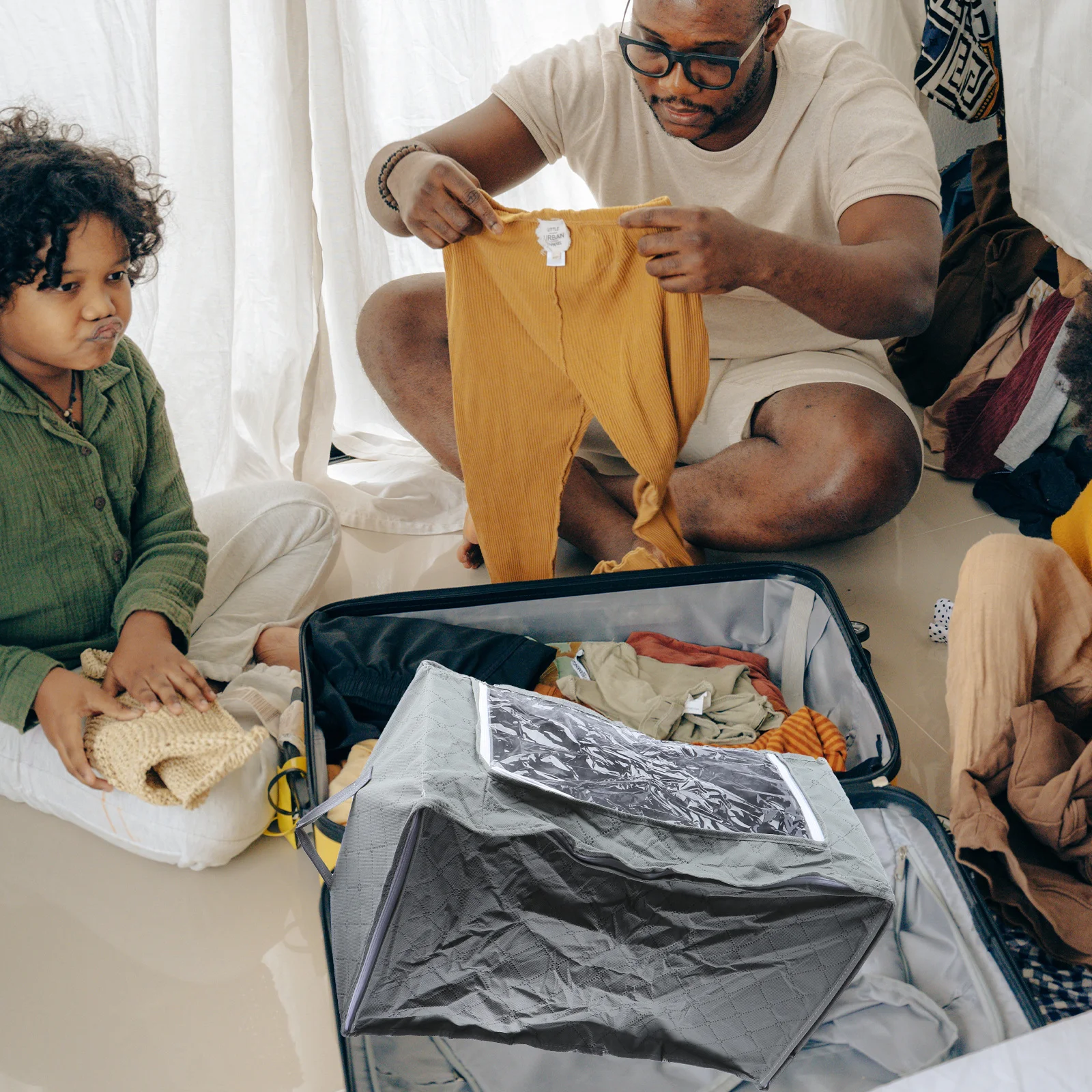 69L Foldable Bamboo Charcoal Clothes Container Grey 58x36x32cm Transparent Window Anti-Bacterial Breathable Space Saving Design
69L Foldable Bamboo Charcoal Clothes Container Grey 58x36x32cm Transparent Window Anti-Bacterial Breathable Space Saving Design