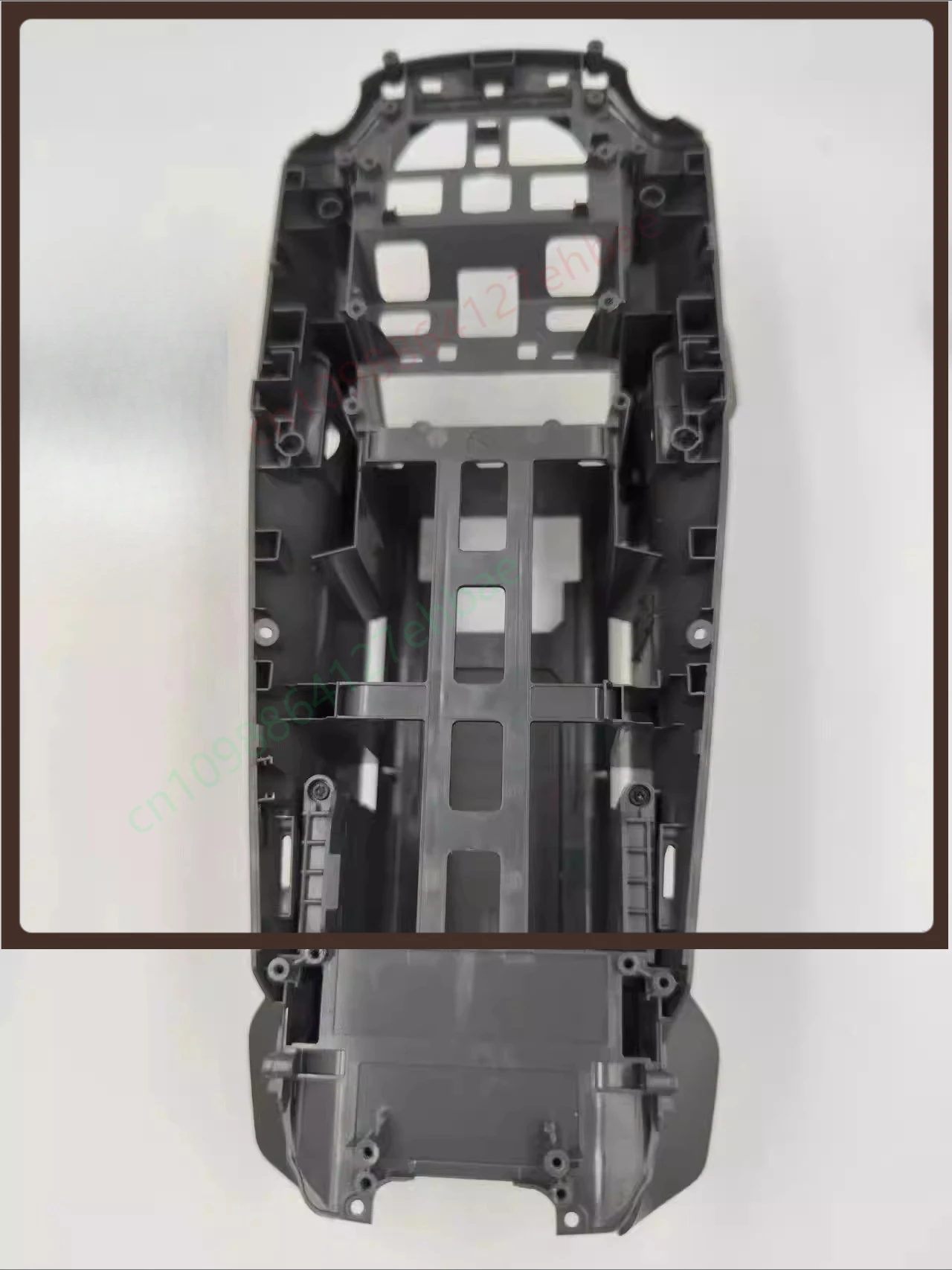 For DJI drone Royal 3 fuselage shell frame, the original new machine dismantling accessories
For DJI drone Royal 3 fuselage shell frame, the original new machine dismantling accessories