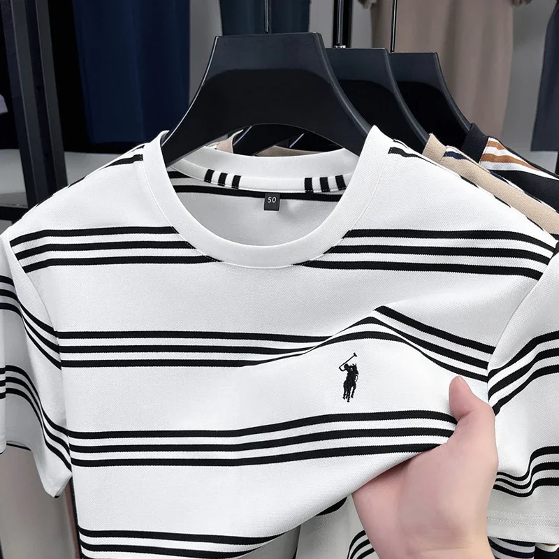 High End Brand Striped Short Sleeve T-shirt Men Fashion Pony Embroidery Comfortable Breathable Summer New Casual Round Neck
High End Brand Striped Short Sleeve T-shirt Men Fashion Pony Embroidery Comfortable Breathable Summer New Casual Round Neck