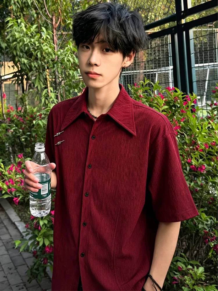 Red Wine Short Sleeve Casual Shirt Men's Summer Fashion Brand Sun Protection Outerwear Loose Fit Flip Collar Button Closure
Red Wine Short Sleeve Casual Shirt Men's Summer Fashion Brand Sun Protection Outerwear Loose Fit Flip Collar Button Closure