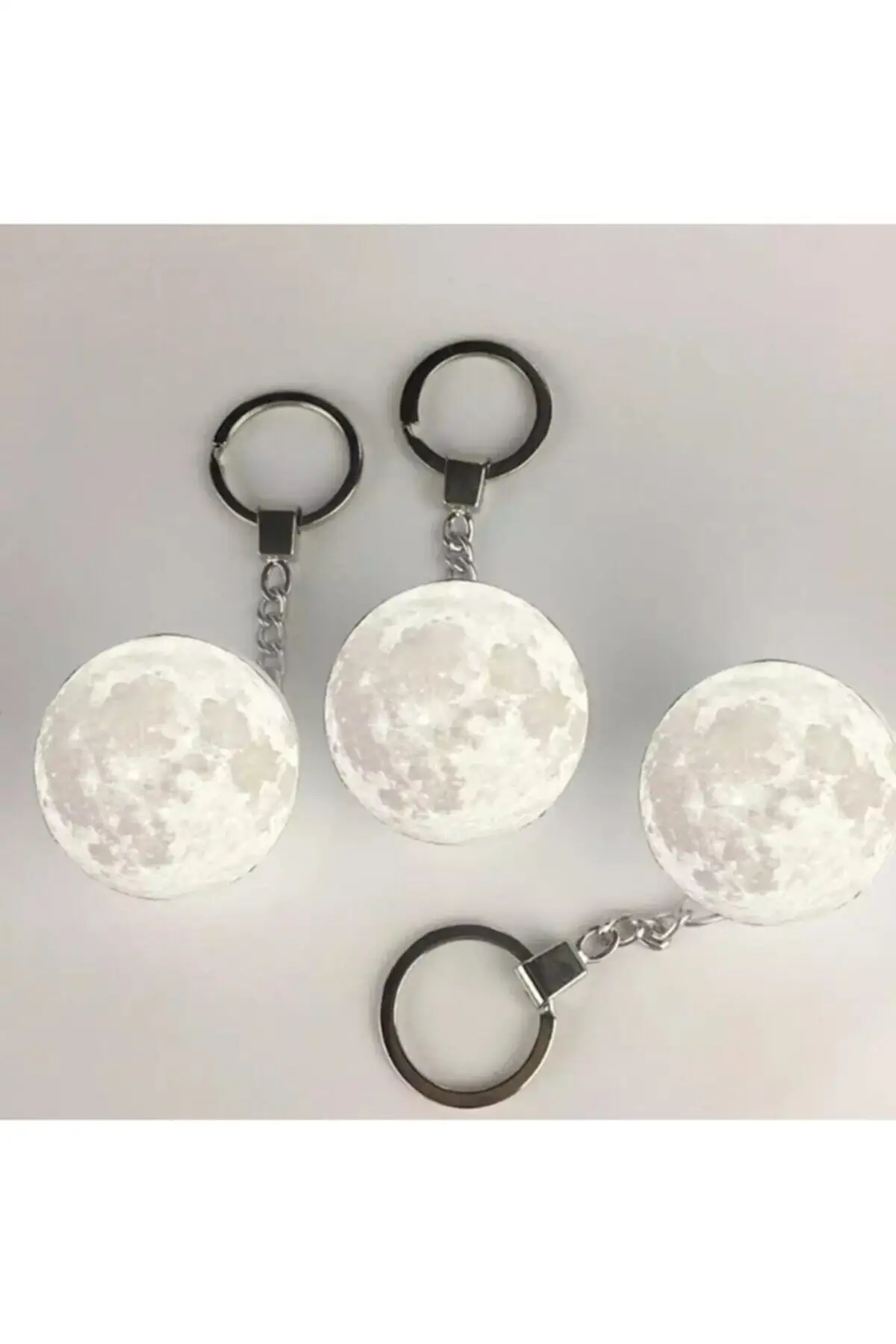 3d Moon Lamp Luminous Moon Keychain Gift Products Light Emitting Mini Bulb Home Car Keychains Fashion Jewelry
3d Moon Lamp Luminous Moon Keychain Gift Products Light Emitting Mini Bulb Home Car Keychains Fashion Jewelry