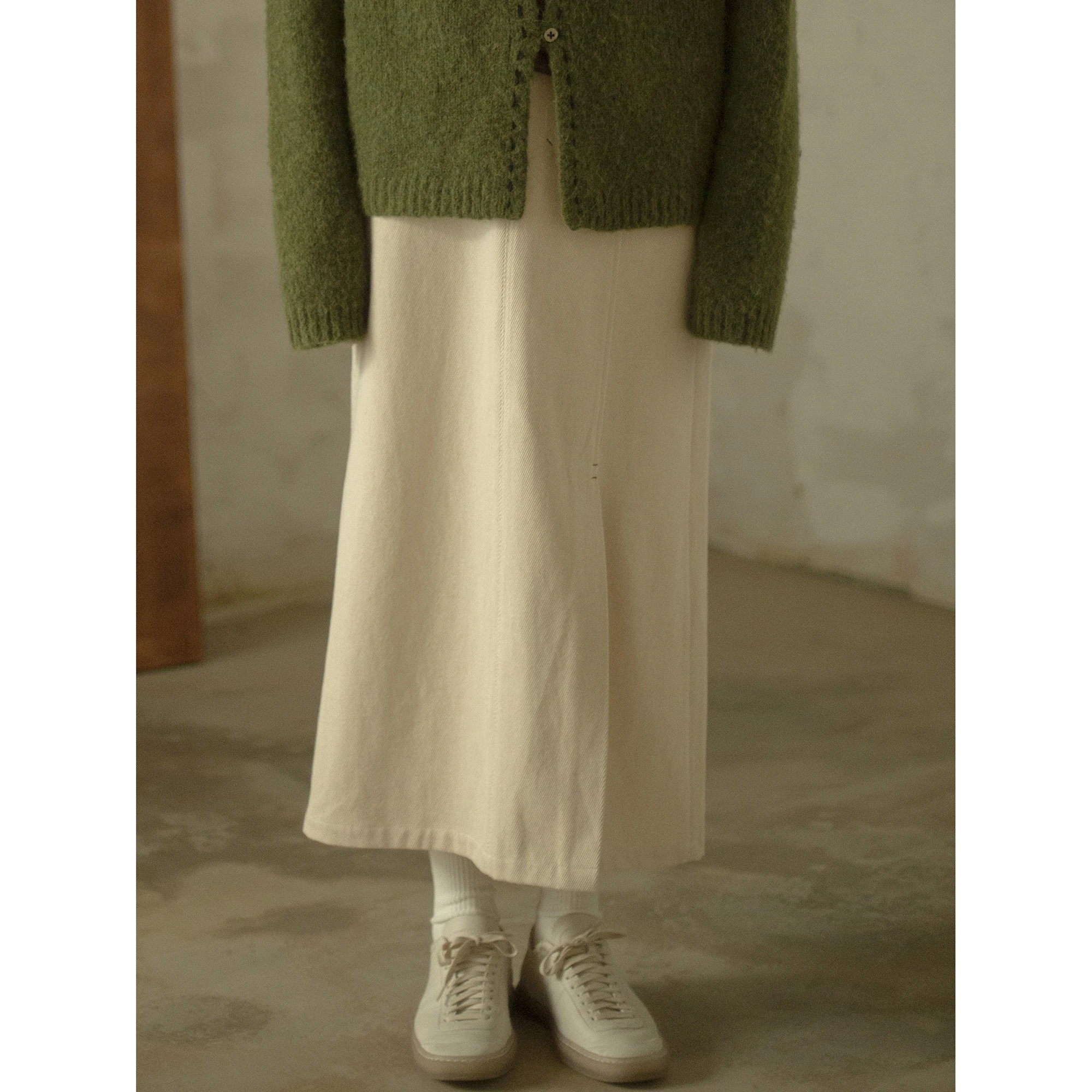 Асимметричная прямая юбка-труба BANGEBAN с разрезом, высокая талия, длинная, однотонная, из хлопка, полиэстера и регенерированной целлюлозы
Асимметричная прямая юбка-труба BANGEBAN с разрезом, высокая талия, длинная, однотонная, из хлопка, полиэстера и регенерированной целлюлозы