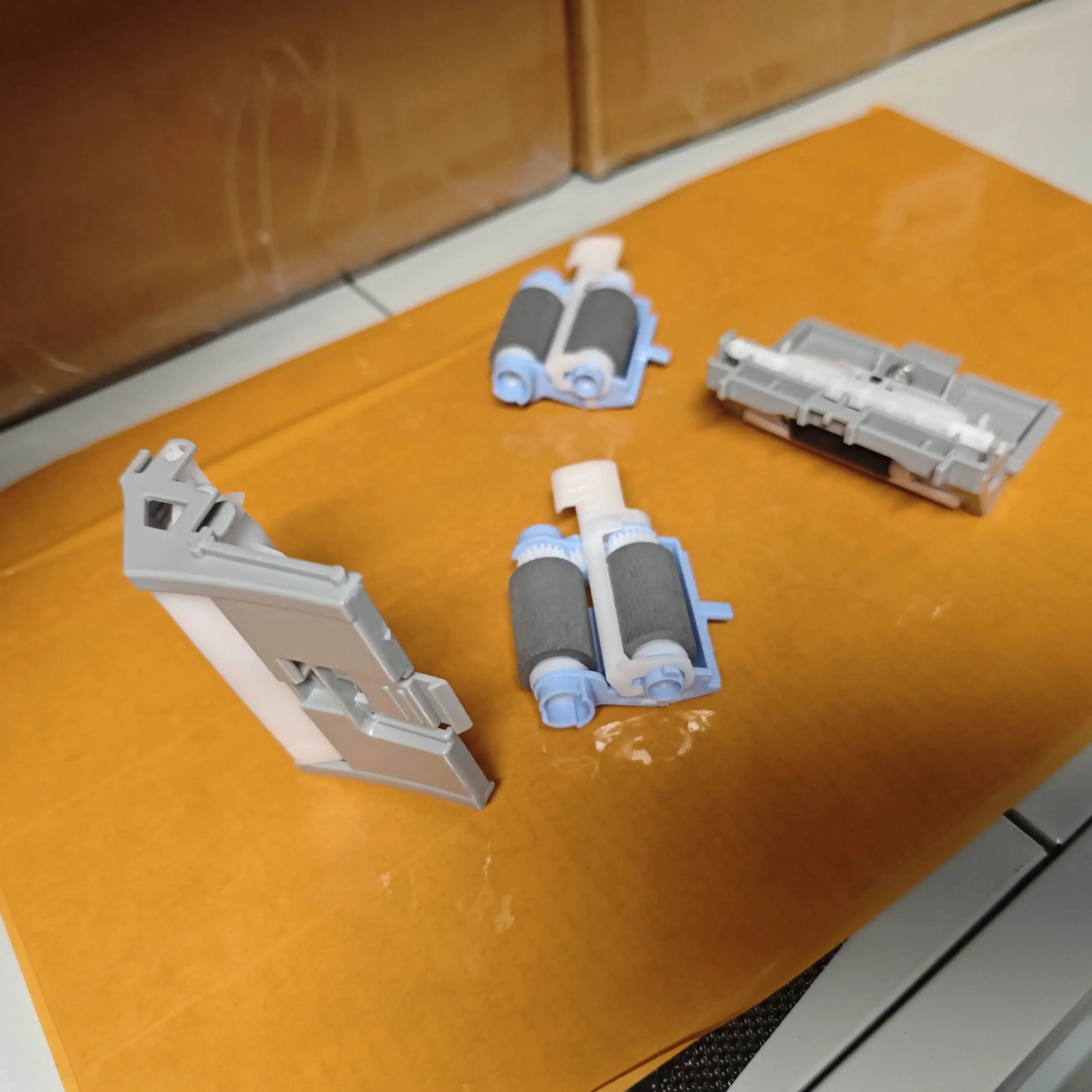 10sets F2A68-67913 RM2-5752-000 Separation Pickup Roller for HP M501 M506 M507 M527 M528 for CANON D1620 D1650 LBP312
10sets F2A68-67913 RM2-5752-000 Separation Pickup Roller for HP M501 M506 M507 M527 M528 for CANON D1620 D1650 LBP312