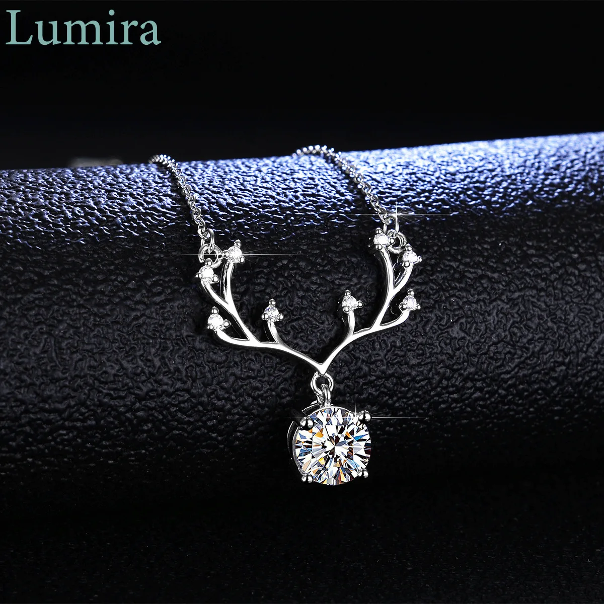 Lumira Moissanite Platinum PT950 Necklace 1ct/2ct Diamond for Women with You All The Way Antler Pendant Timeless Jewelry for Her
Lumira Moissanite Platinum PT950 Necklace 1ct/2ct Diamond for Women with You All The Way Antler Pendant Timeless Jewelry for Her
