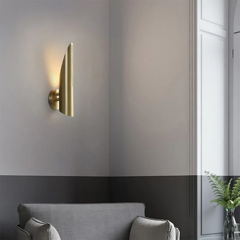 Indoor Light LED Minimalist Copper Wall Lamp Designer Luxury Nordic Corridor Aisle Sconce for Living Room Bedroom Decor Lighting
Indoor Light LED Minimalist Copper Wall Lamp Designer Luxury Nordic Corridor Aisle Sconce for Living Room Bedroom Decor Lighting