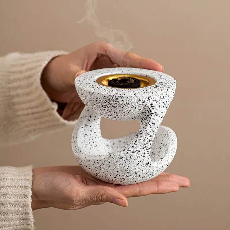 Creative resin hanging pot shaped incense burner, handheld aroma diffuser, home decoration, festival incense burner
Creative resin hanging pot shaped incense burner, handheld aroma diffuser, home decoration, festival incense burner