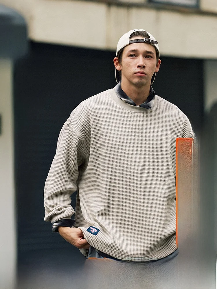 Restick Men's Long Sleeve round Neck Sweatshirt Color Waffle Pattern T-Shirt Polyester Fabric Casual Loose Fit Youth Fa...
Restick Men's Long Sleeve round Neck Sweatshirt Color Waffle Pattern T-Shirt Polyester Fabric Casual Loose Fit Youth Fa...