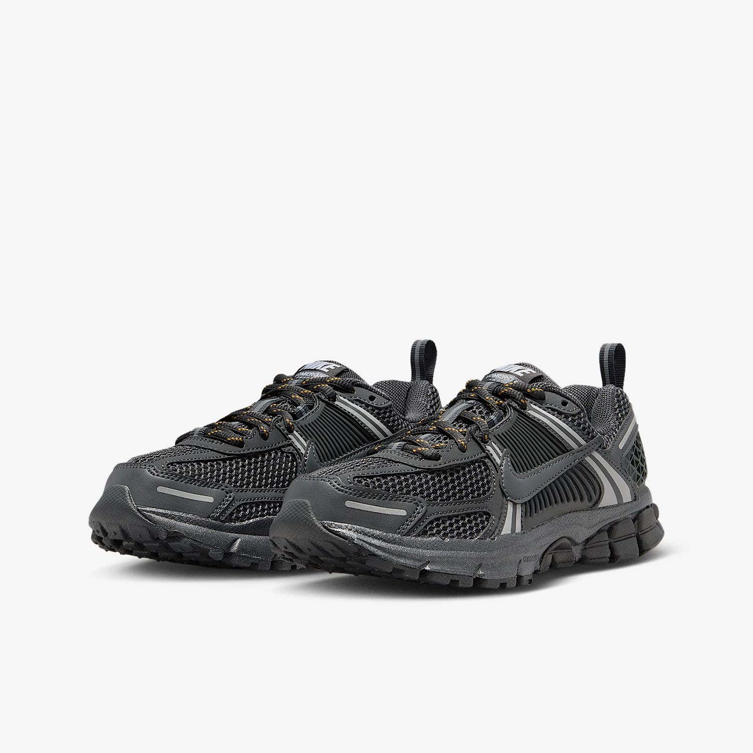 Nike Womens Vomero 5 GS Girls Durable Low Top Sports ShoesIB3812-001
Nike Womens Vomero 5 GS Girls Durable Low Top Sports ShoesIB3812-001