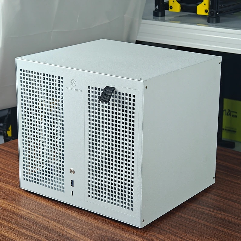 Upgraded Sagittarius 8-disk NAS chassis ATX power supply MATX motherboard full height PCIe Black Qunhui Feiniu home storage
Upgraded Sagittarius 8-disk NAS chassis ATX power supply MATX motherboard full height PCIe Black Qunhui Feiniu home storage