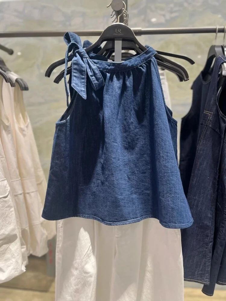 Temperament Lace Up Bow Denim Vest 2026 New Summer Blue Round Neck Off Shoulder Top Women Versatile Solid Color Tank Tee
Temperament Lace Up Bow Denim Vest 2026 New Summer Blue Round Neck Off Shoulder Top Women Versatile Solid Color Tank Tee