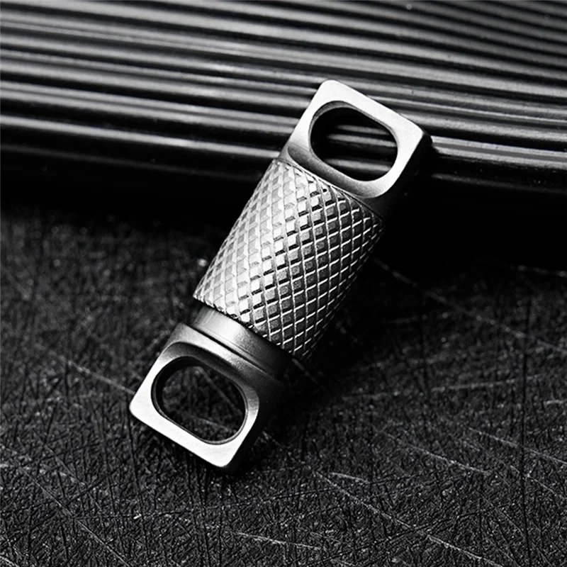 -ABLP Quick Dismantle 360° Rotating Titanium Alloy Keychain For Outdoor Use, EDC Portable Accessory
-ABLP Quick Dismantle 360° Rotating Titanium Alloy Keychain For Outdoor Use, EDC Portable Accessory