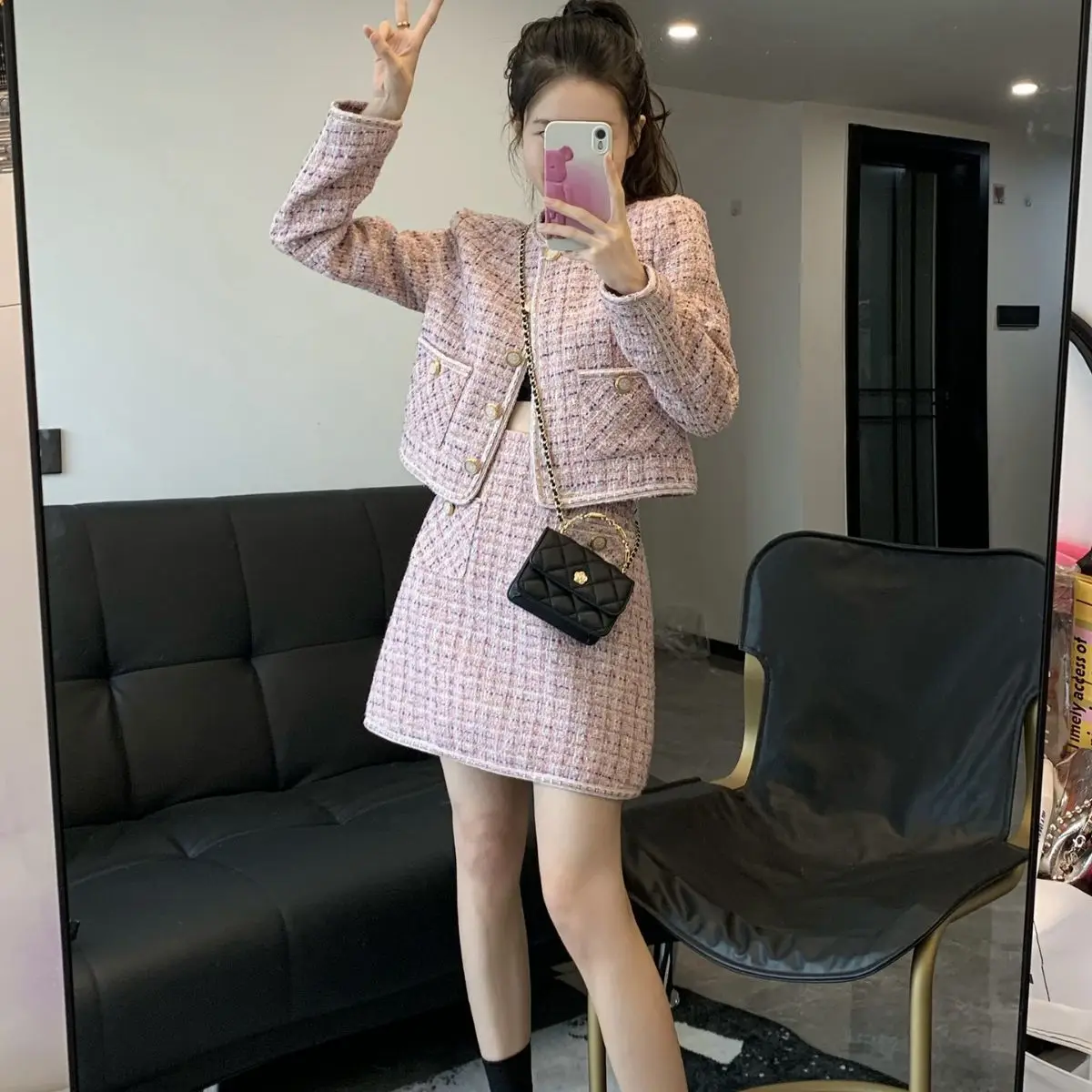 Vintage Tweed Skirts Two Pieces Set for Women Autumn Winter Long Sleeve Short Jackets Coat Mini Skirt Suit Korean Fashion Outfit
Vintage Tweed Skirts Two Pieces Set for Women Autumn Winter Long Sleeve Short Jackets Coat Mini Skirt Suit Korean Fashion Outfit