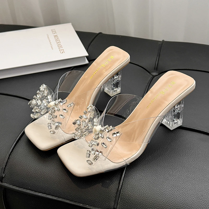 New 2026 Summer Sexy Outwear Sandals and Slippers Beautiful Transparent French Block Heel Slippers for Women
New 2026 Summer Sexy Outwear Sandals and Slippers Beautiful Transparent French Block Heel Slippers for Women
