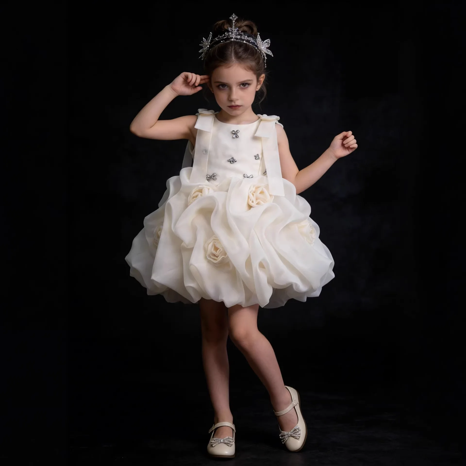 Girls European and American Dress 2026 New Children Satin Vest Sweet Fluffy Skirt Party Birthday Banquet Princess Dress
Girls European and American Dress 2026 New Children Satin Vest Sweet Fluffy Skirt Party Birthday Banquet Princess Dress
