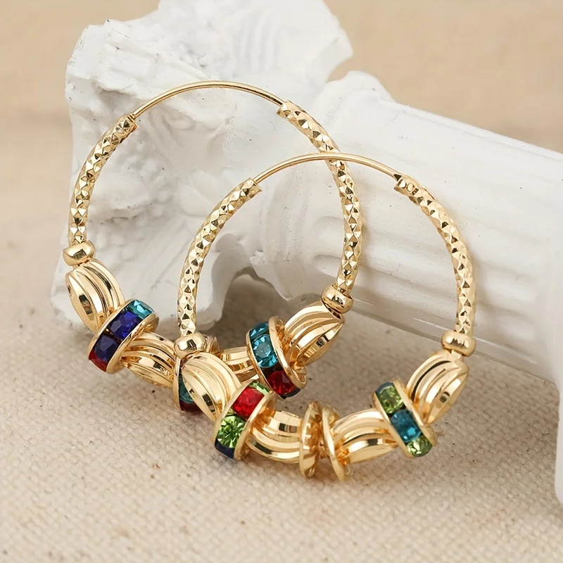 Classic Fashion Gold Color Metal Carving Pattern Inlaid Colored Zircon Hoops Women's Earrings Jewelry
Classic Fashion Gold Color Metal Carving Pattern Inlaid Colored Zircon Hoops Women's Earrings Jewelry
