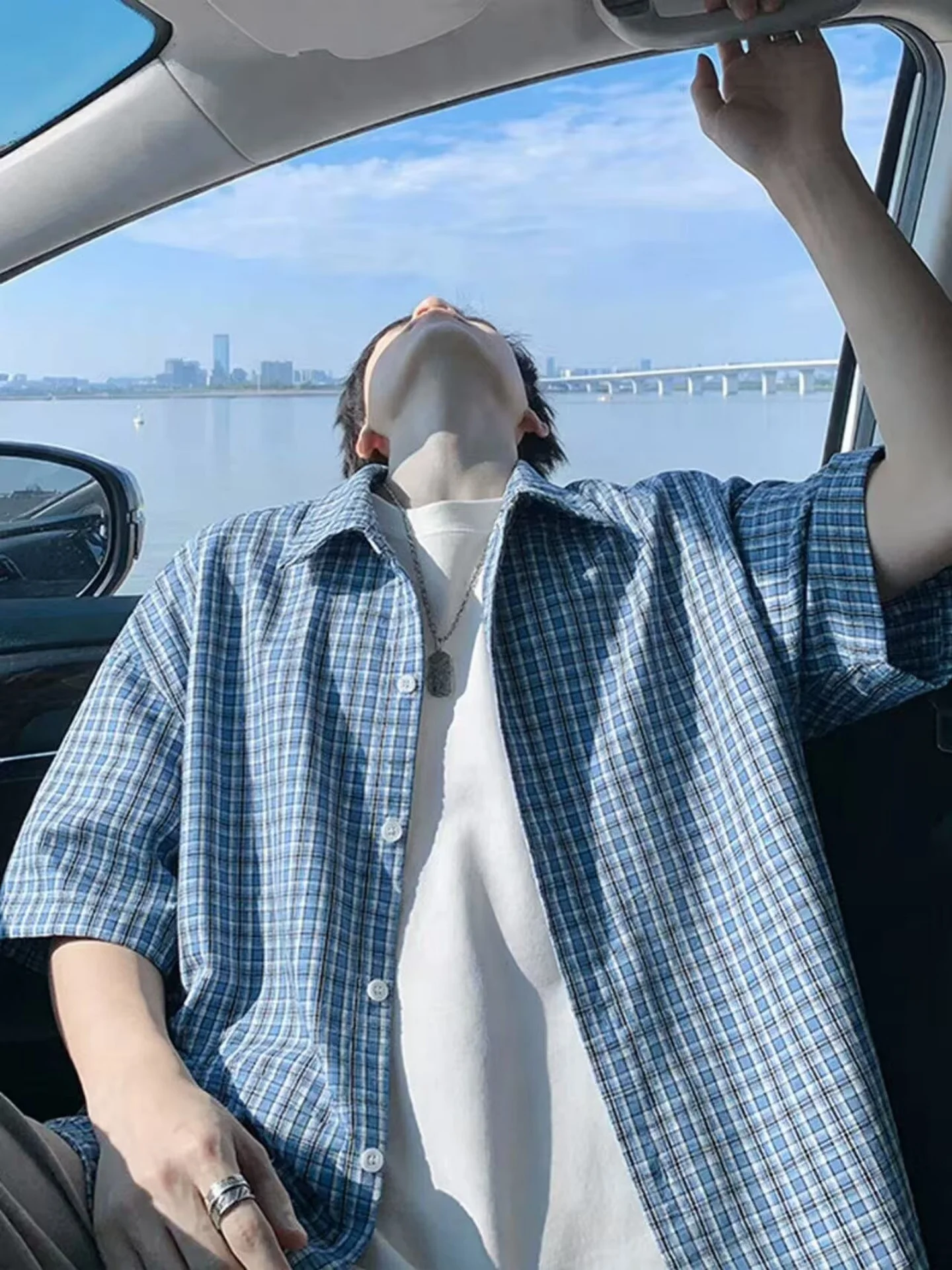 Loose American Plaid Neck Short Sleeve Shirt Unisex Summer Vintage Cityboy Lazy Couple Outerwear Breathable Casual Style
Loose American Plaid Neck Short Sleeve Shirt Unisex Summer Vintage Cityboy Lazy Couple Outerwear Breathable Casual Style
