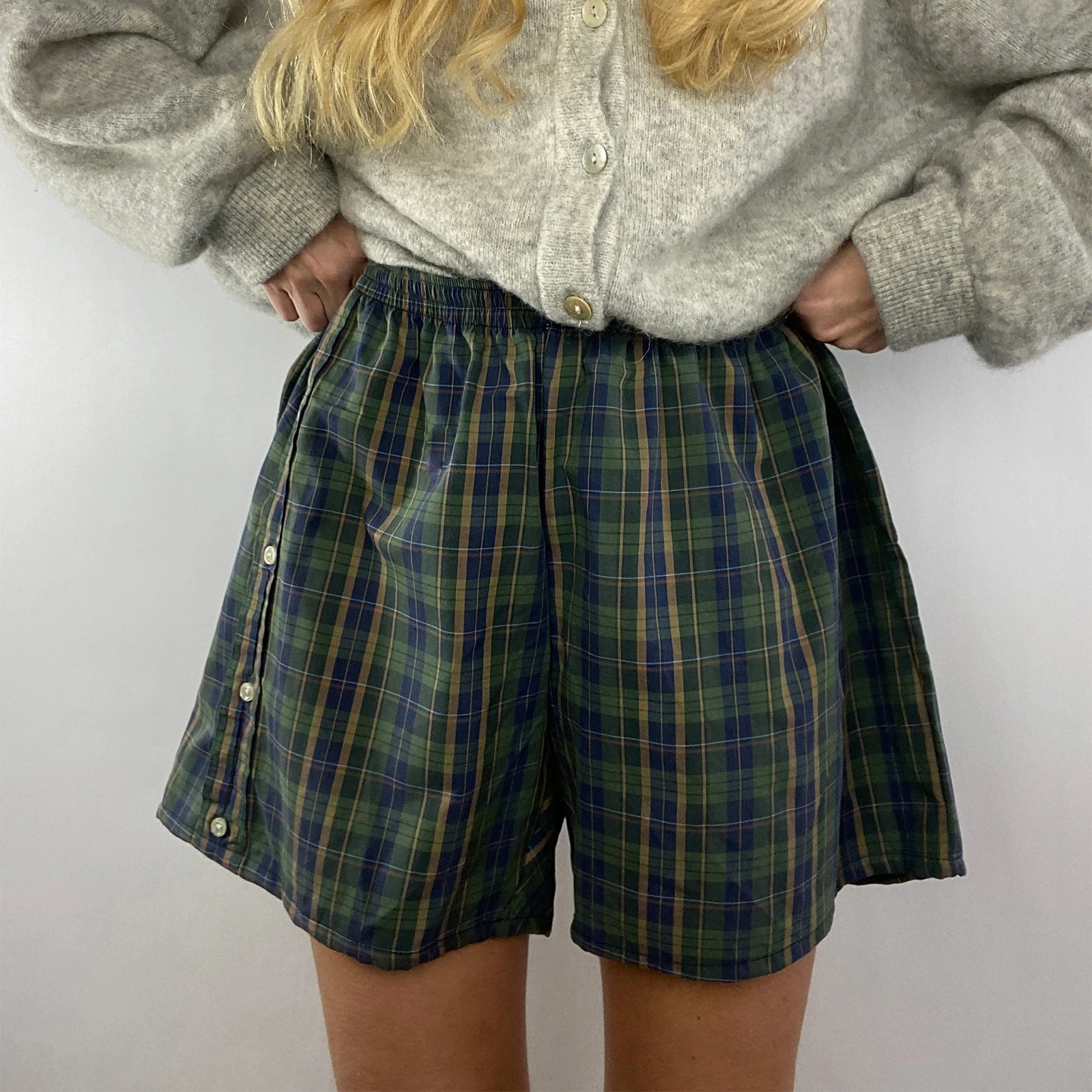 y2k Kawaii Harajuku Women's Summer Casual Plaid Shorts Elastic Band Wide Leg Beach Streetwear Loose Shorts
y2k Kawaii Harajuku Women's Summer Casual Plaid Shorts Elastic Band Wide Leg Beach Streetwear Loose Shorts