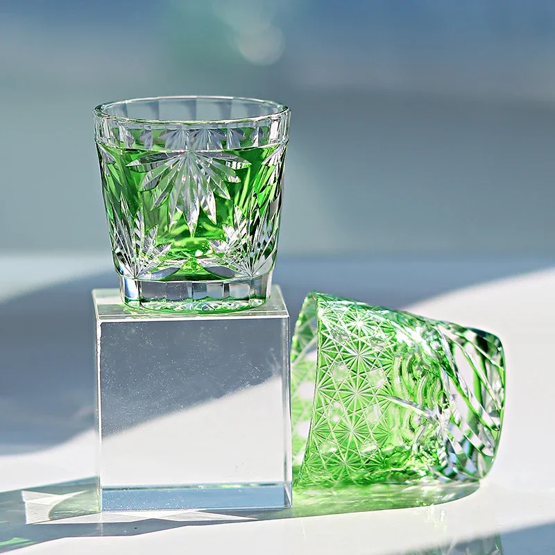 35 мл Роскошный Edo Kiriko Green korea soju стеклянная чашка 1,2 унции мин японский стиль саке стекло ручная резка стекло для виски tequila
35 мл Роскошный Edo Kiriko Green korea soju стеклянная чашка 1,2 унции мин японский стиль саке стекло ручная резка стекло для виски tequila
