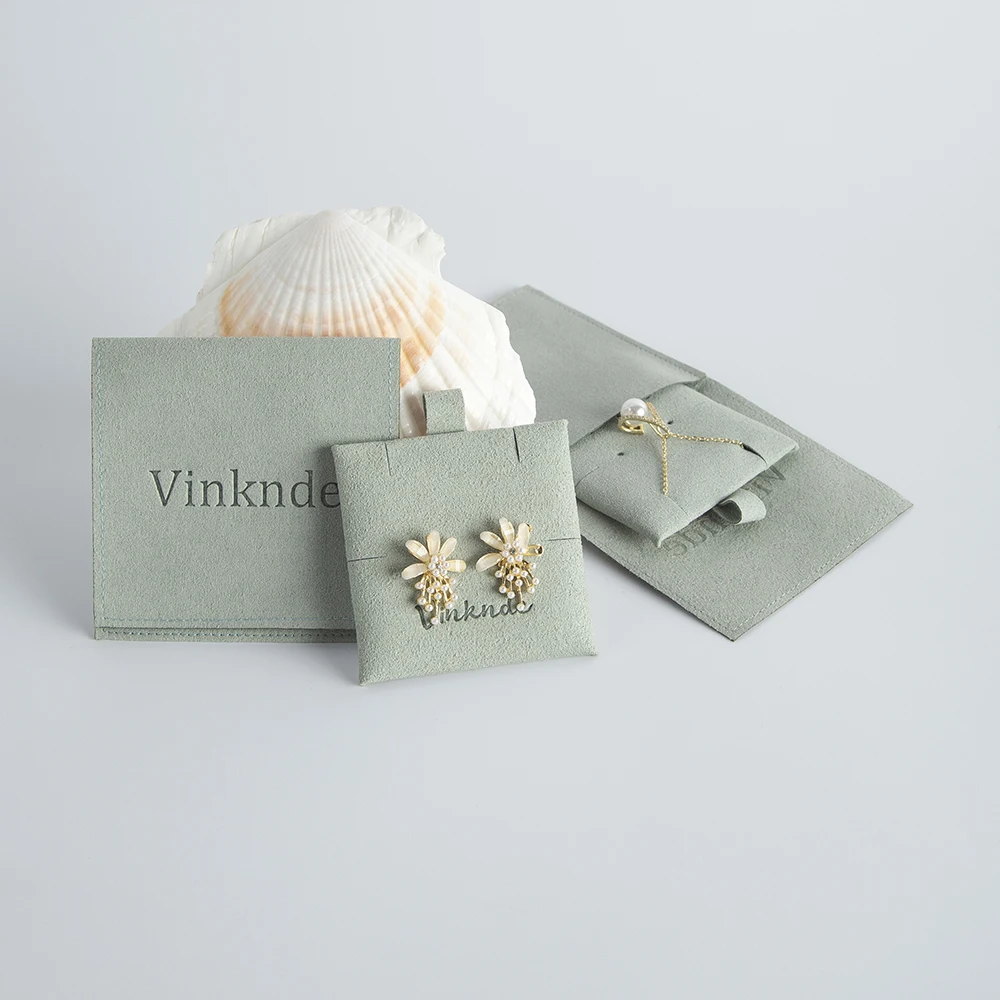 8*8 cm Custom Logo Microfiber Velvet Pouch Jewelry Packaging Gift Bag with Earrings Rings Necklace Insert Pad 6x6cm Card Bulk
8*8 cm Custom Logo Microfiber Velvet Pouch Jewelry Packaging Gift Bag with Earrings Rings Necklace Insert Pad 6x6cm Card Bulk